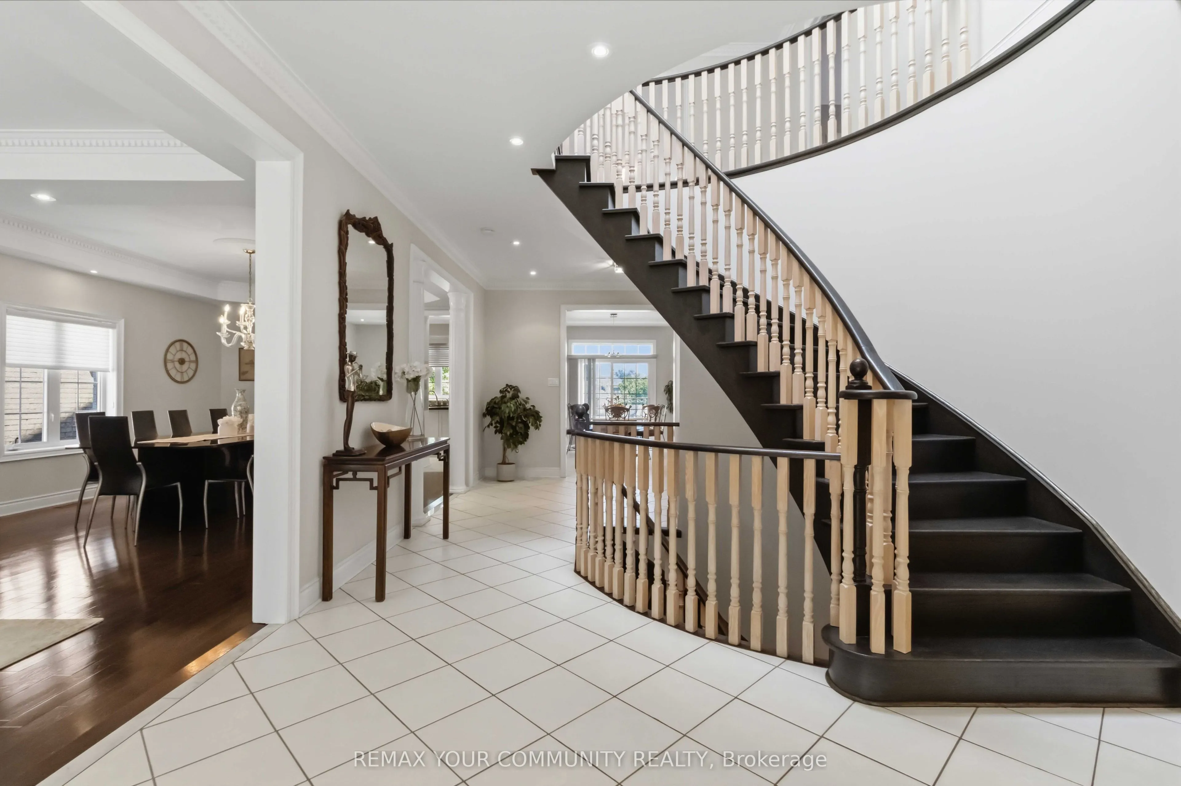 171 Langtry Place