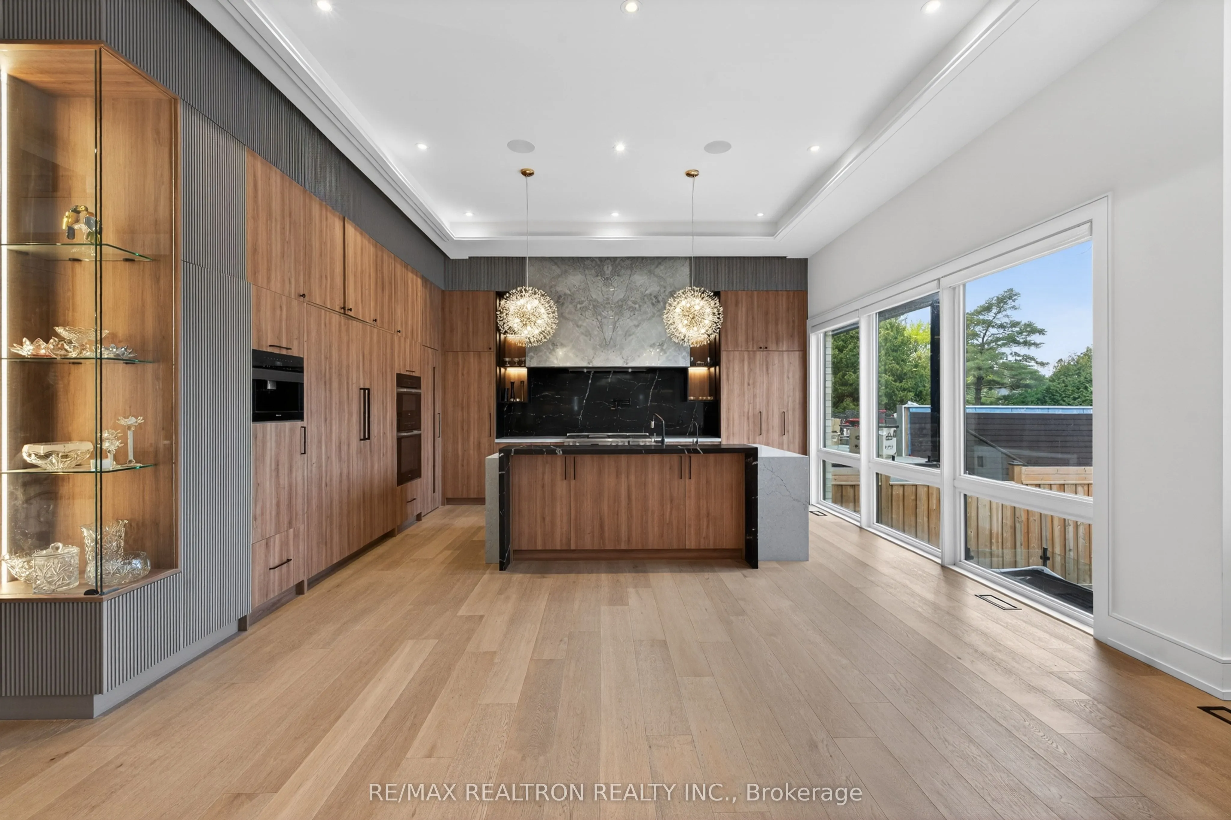 116 OAK Avenue