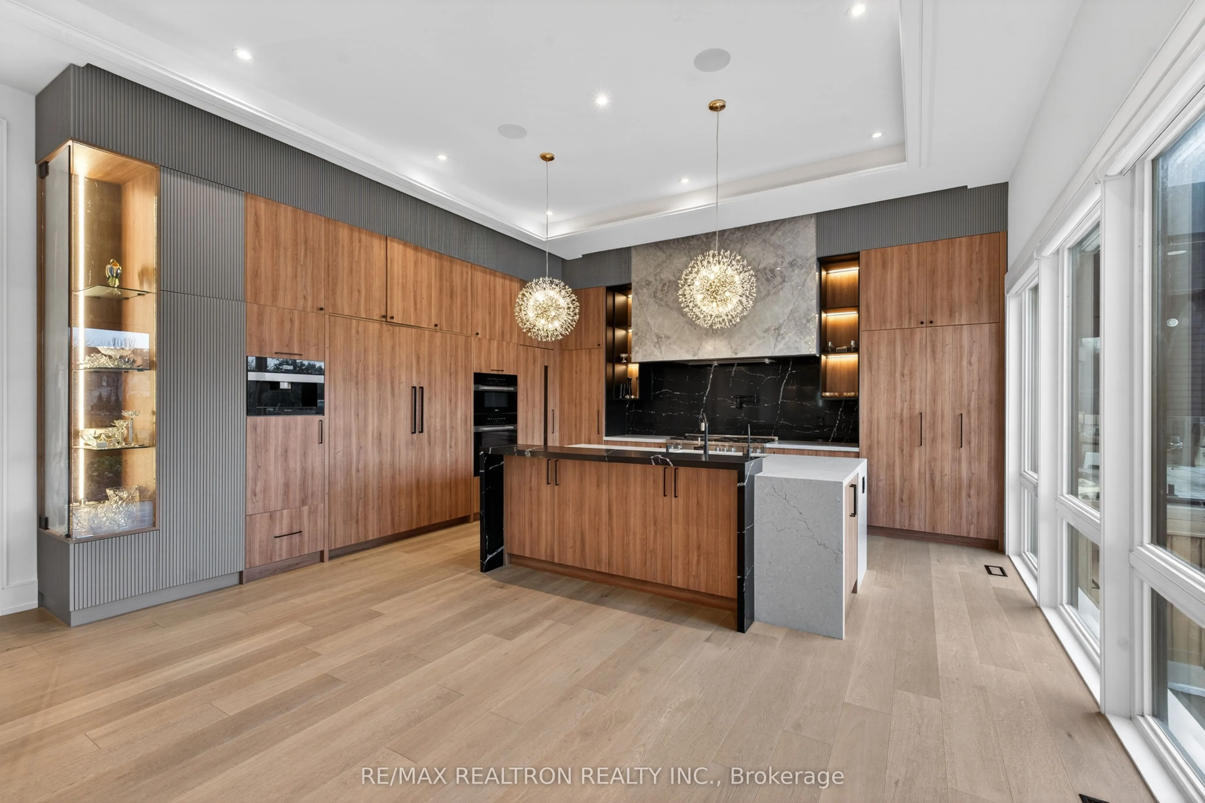 116 OAK Avenue
