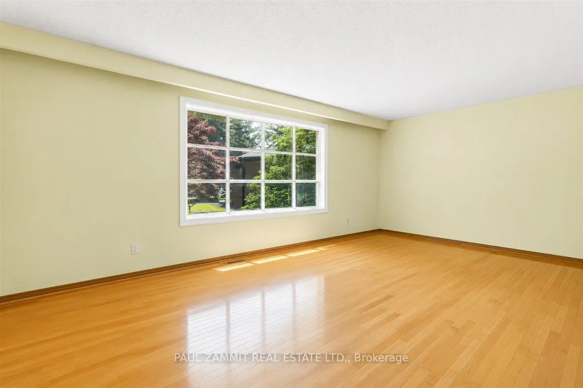 56 Coral Harbour Crescent