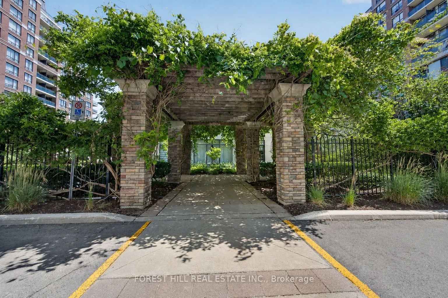 350 Red Maple Road #407