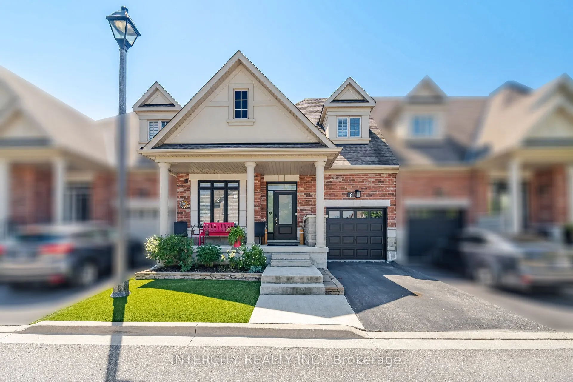 4 Petersen Place