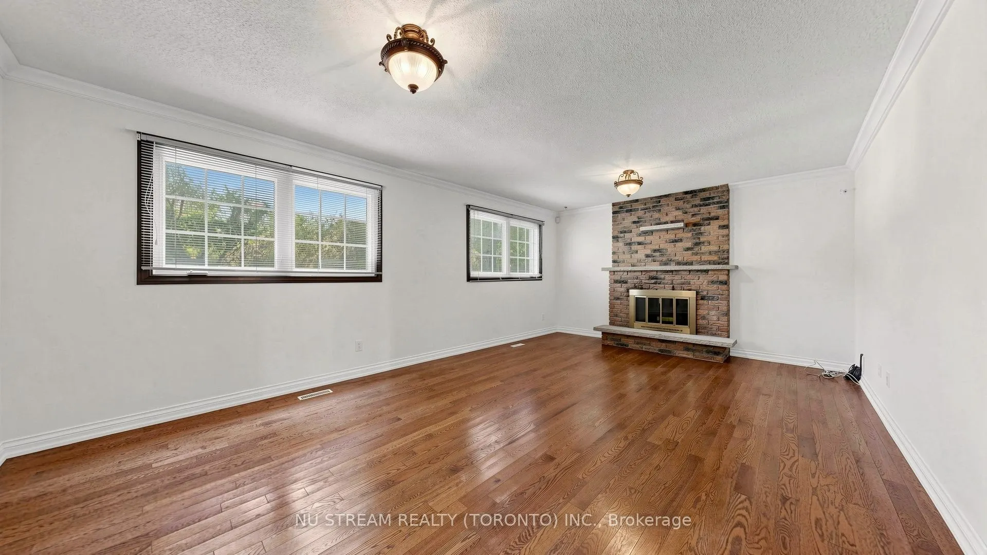 20 Blackforest Drive