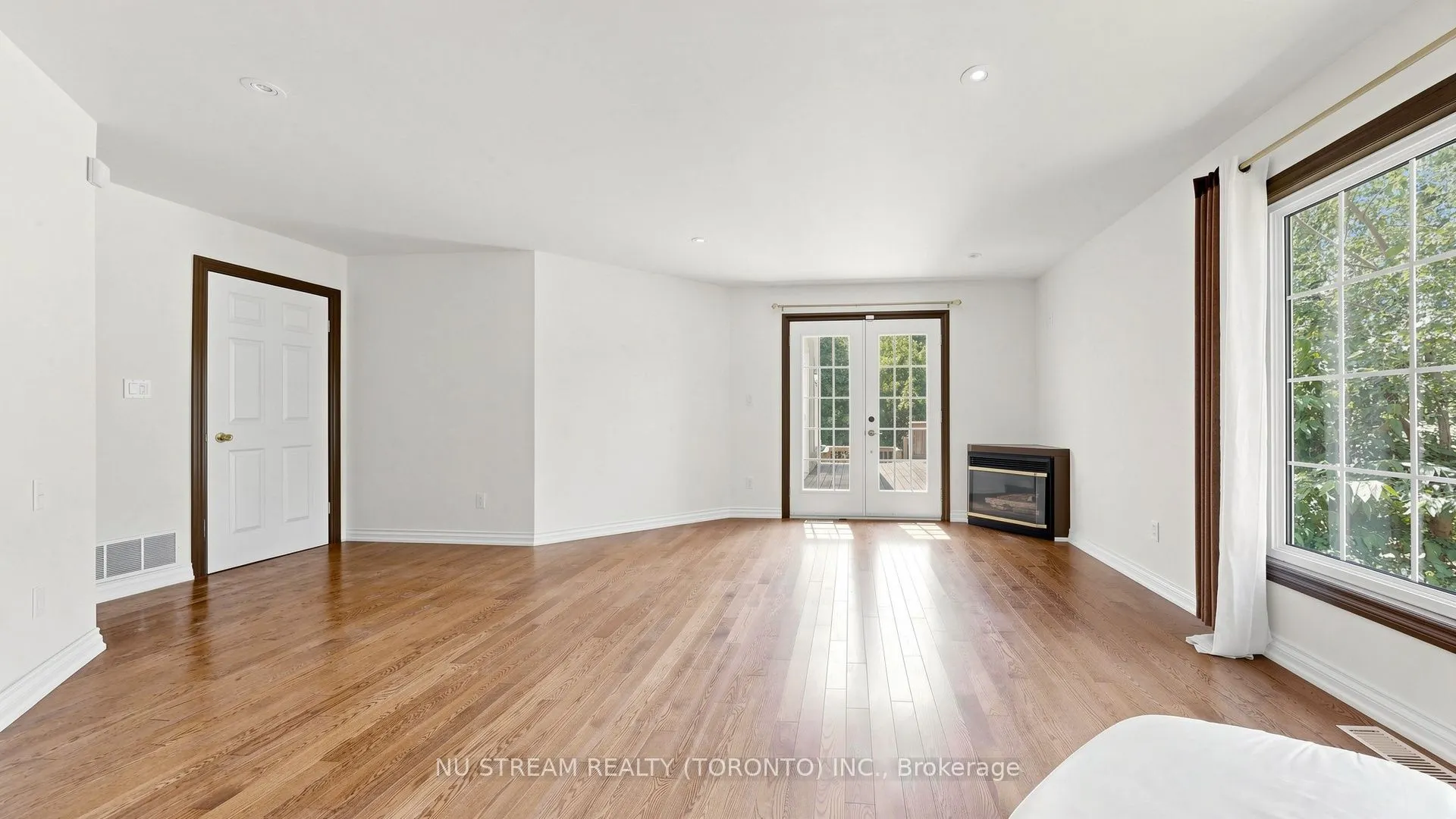 20 Blackforest Drive