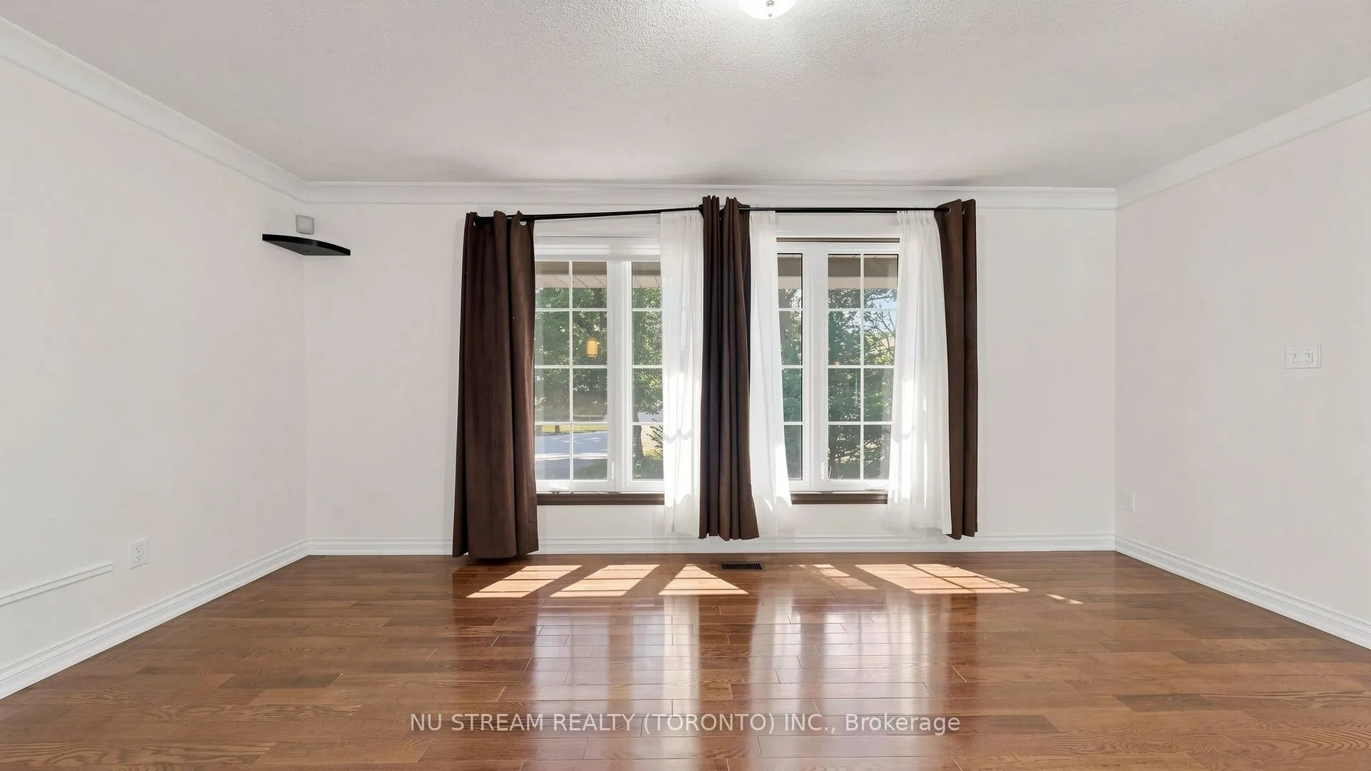 20 Blackforest Drive