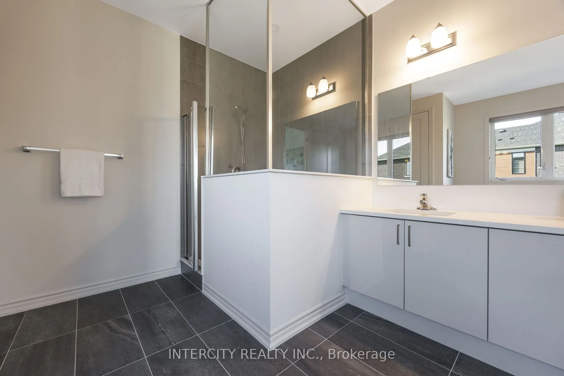 8 Elderberry Way