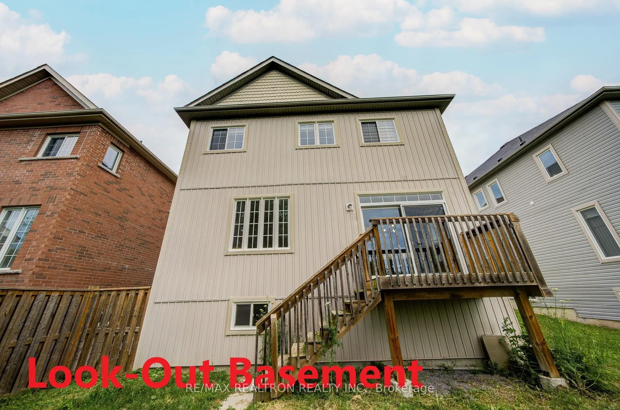 48 Robert Wilson Crescent