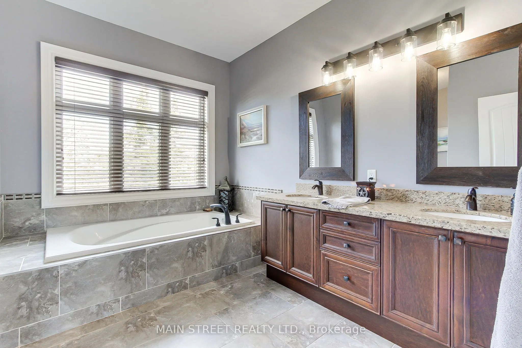 13 Brolley Crescent