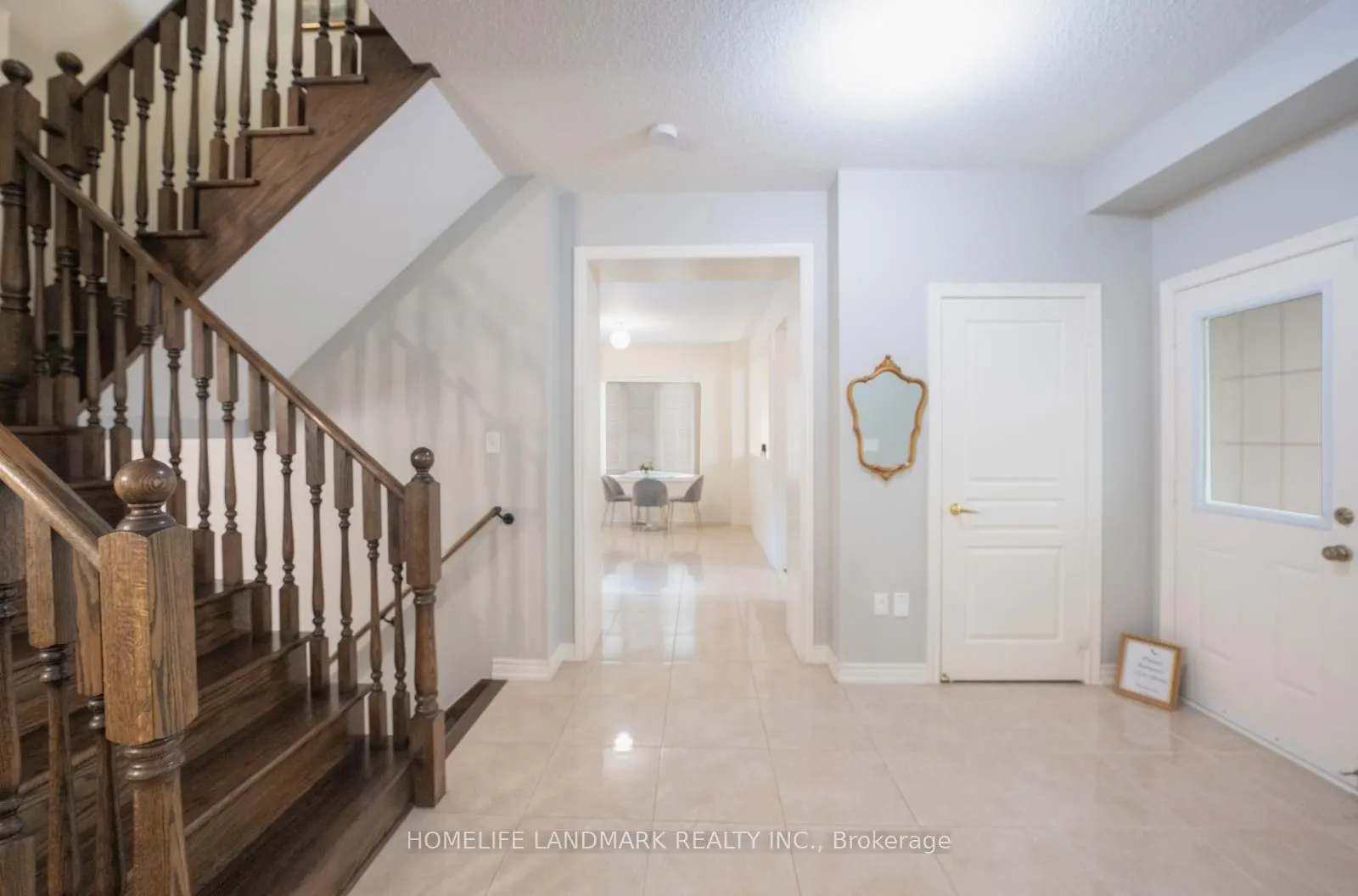 298 West Lawn Crescent