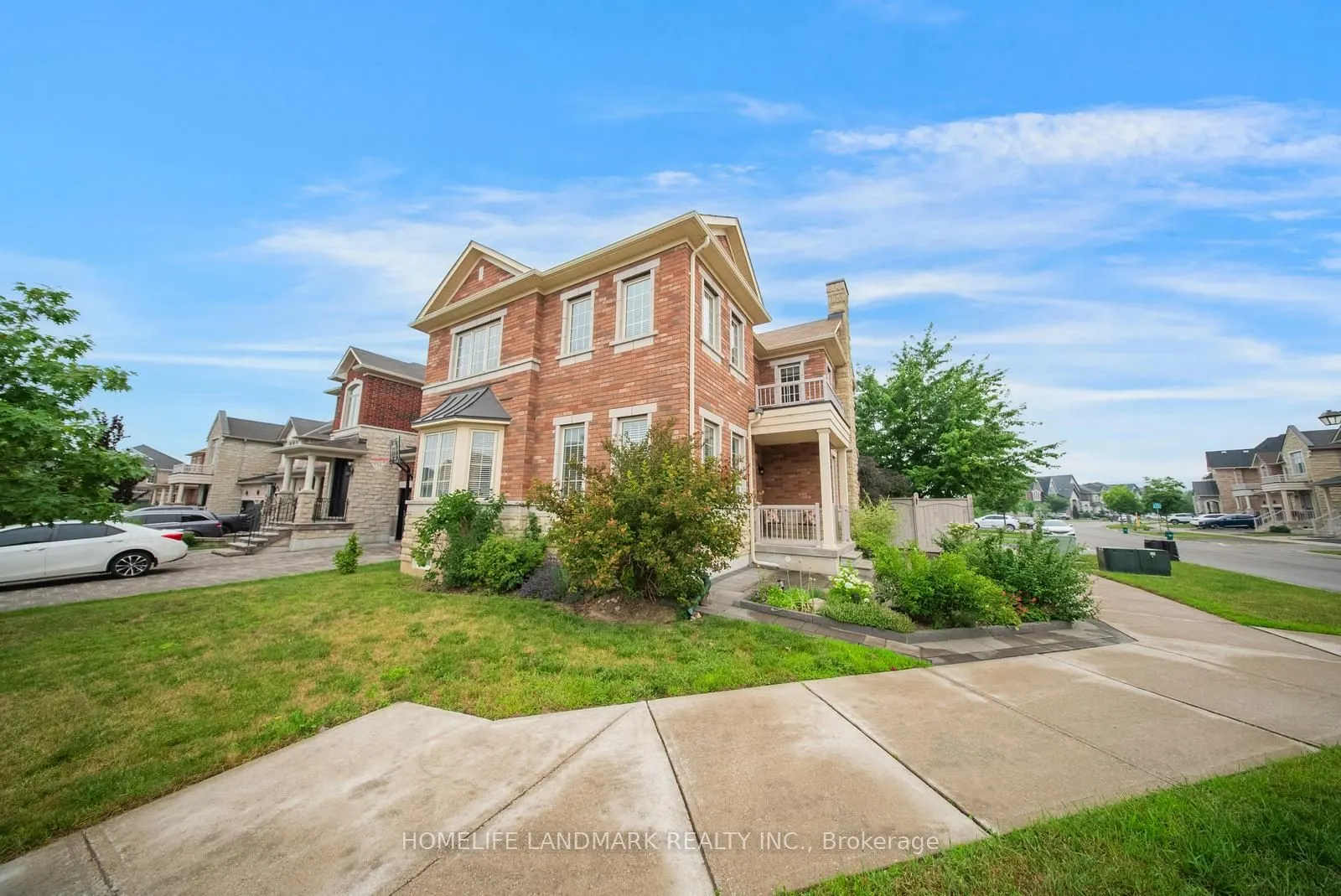 298 West Lawn Crescent