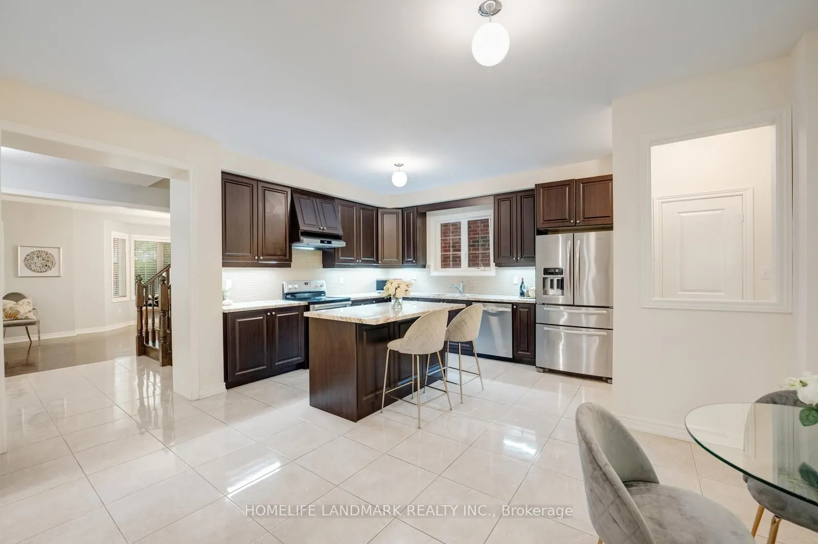 298 West Lawn Crescent