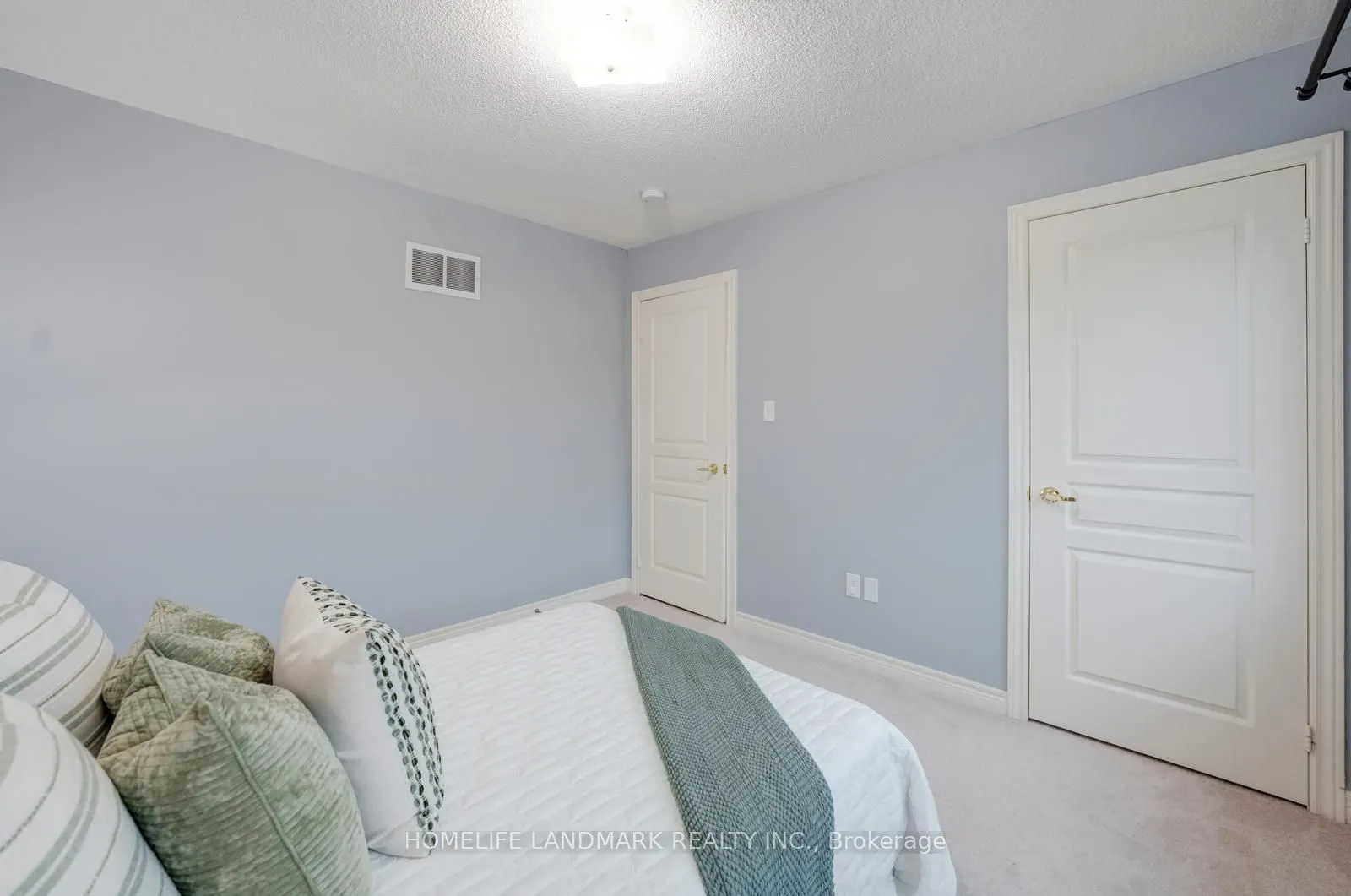 298 West Lawn Crescent