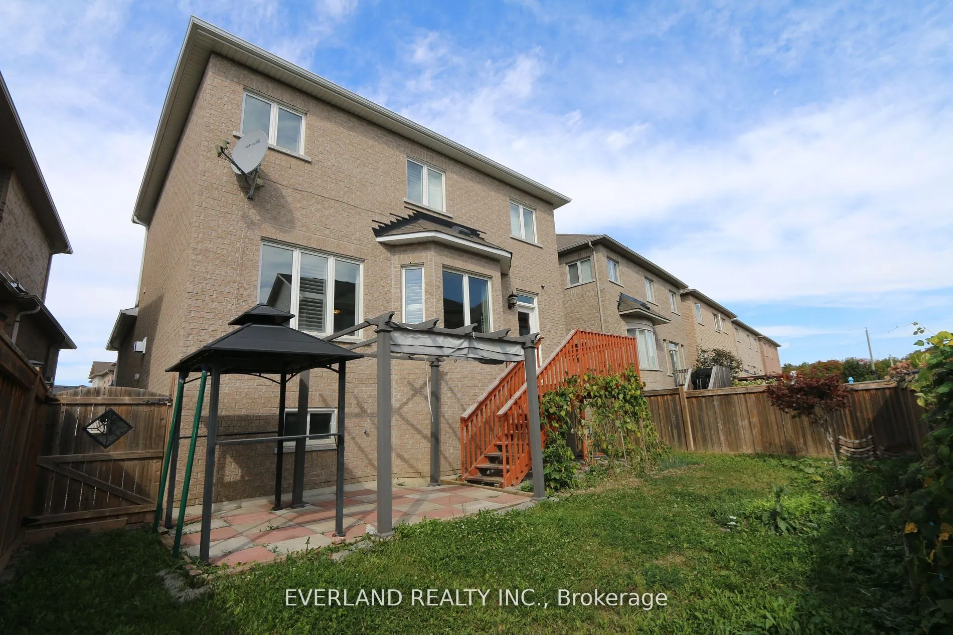 51 Lucida Court