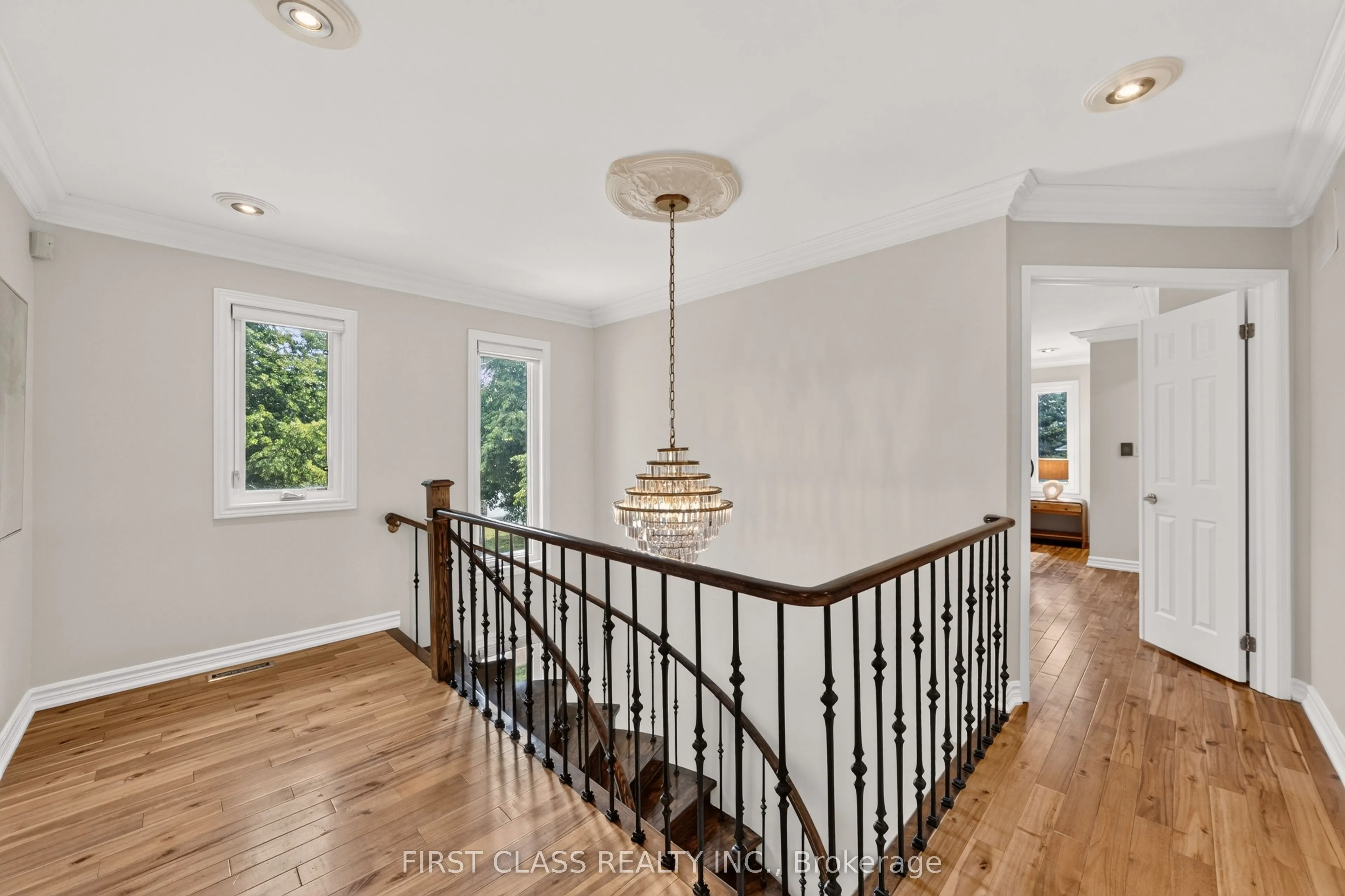 19 Tomlinson Circle