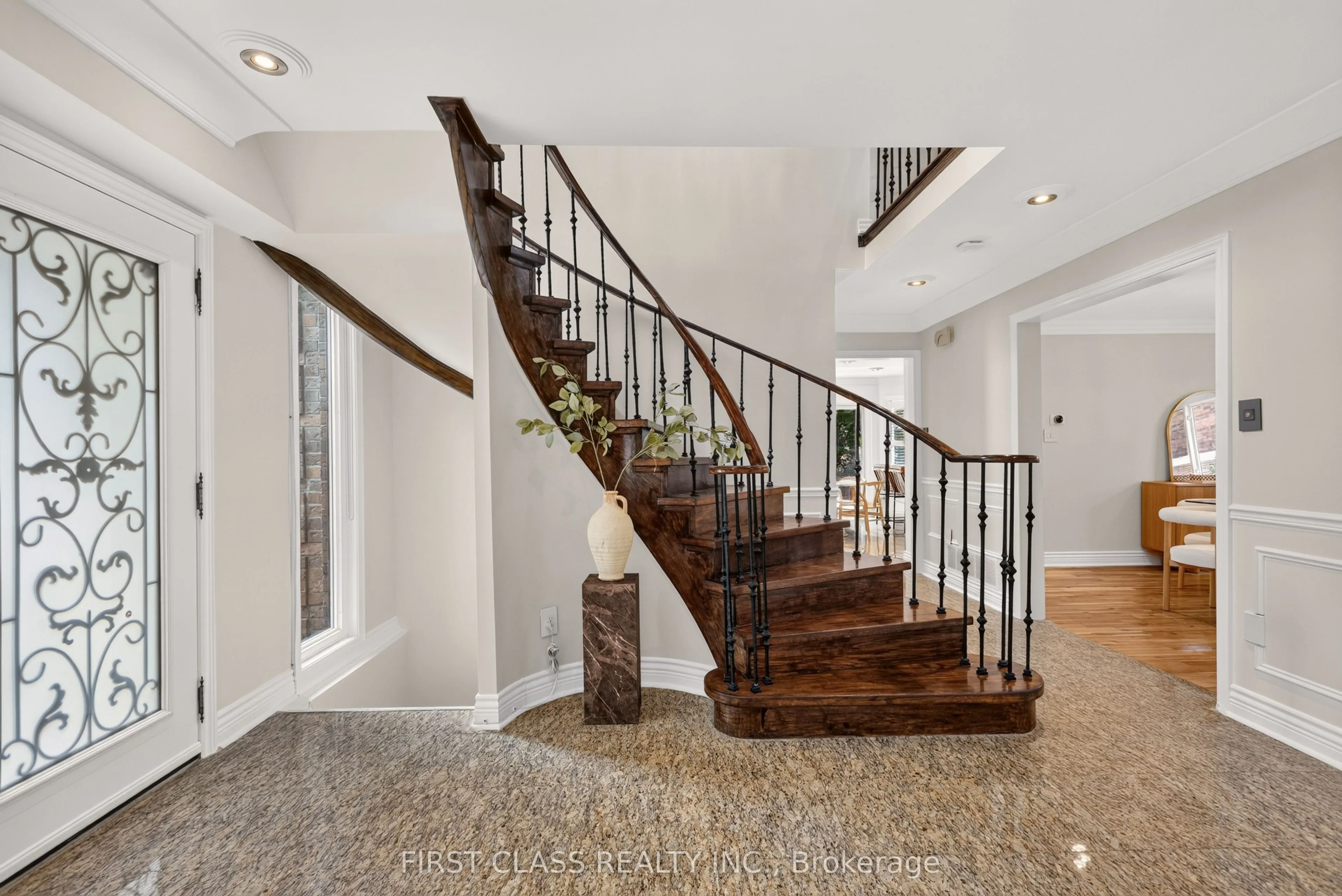 19 Tomlinson Circle