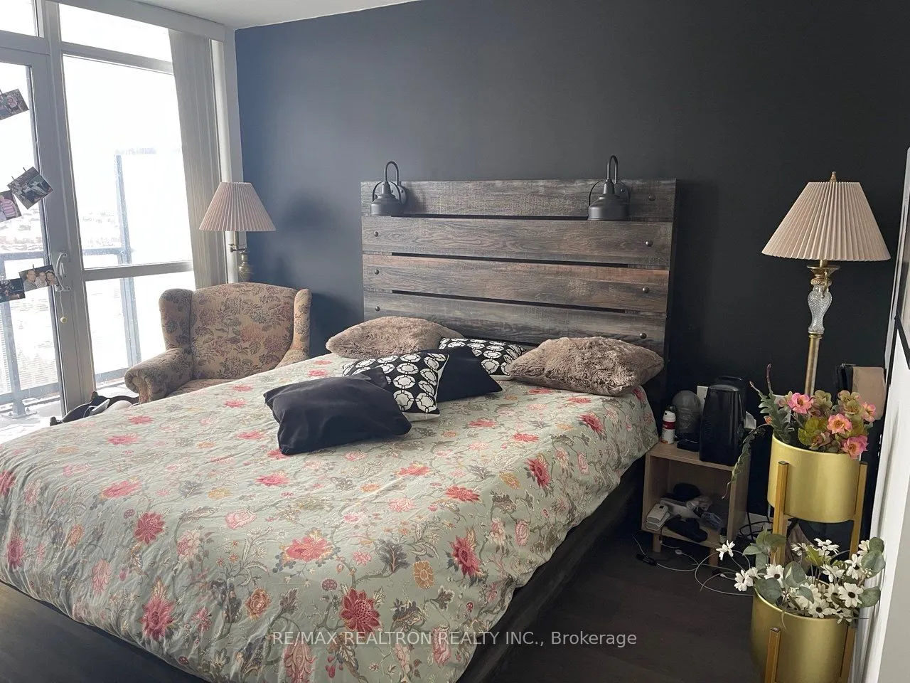 55 Oneida Crescent E #1909
