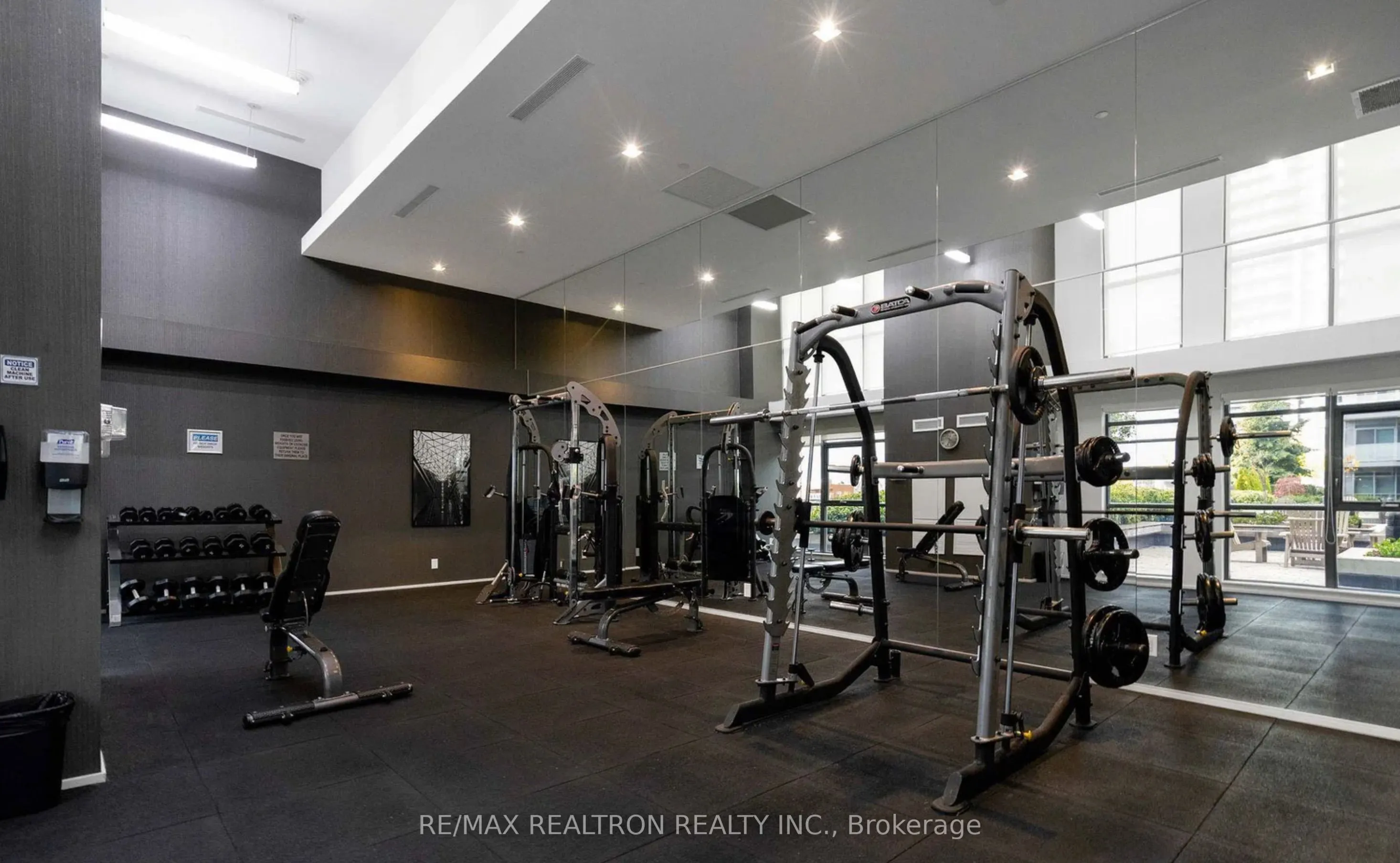 55 Oneida Crescent E #1909