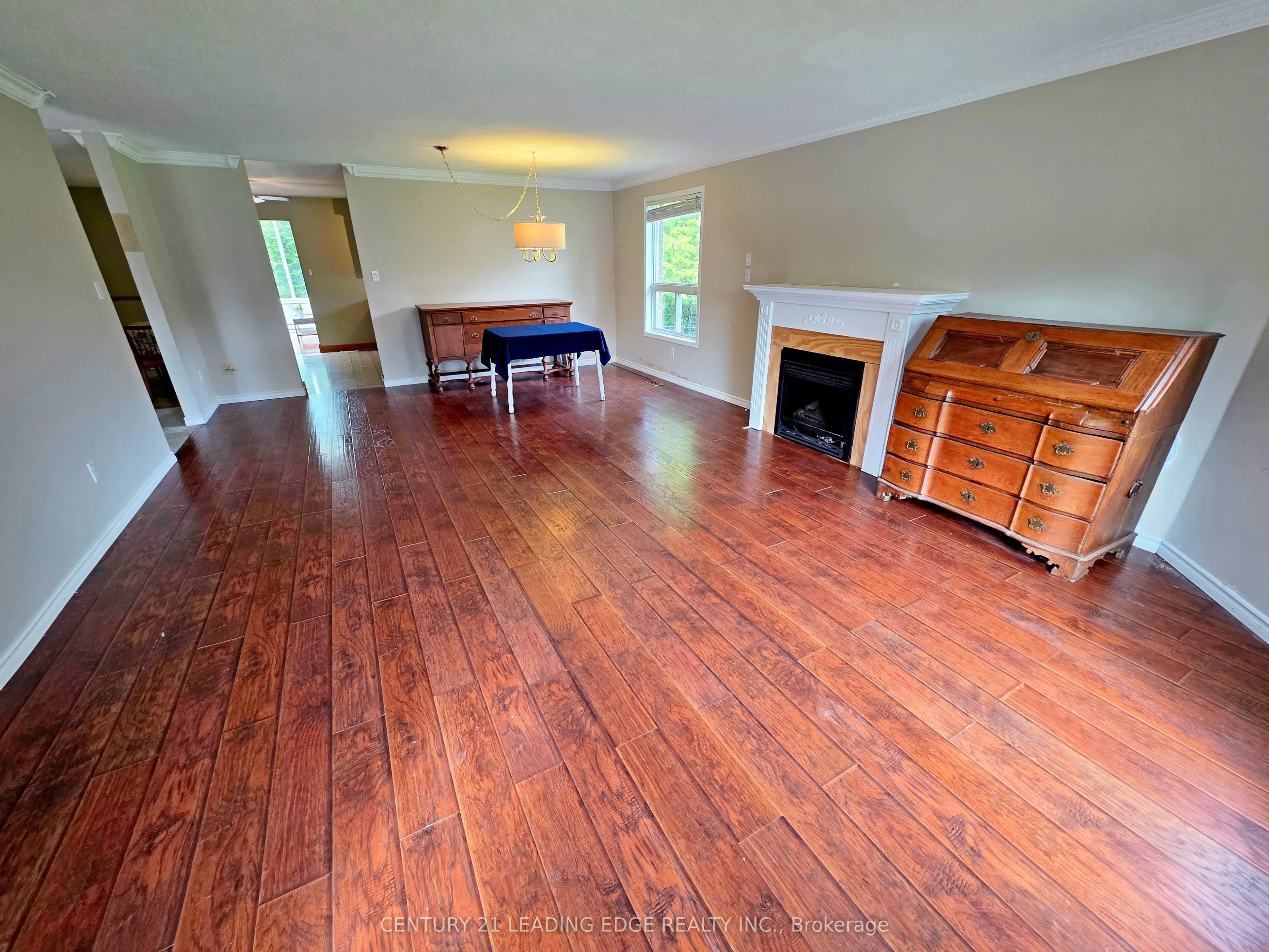 4 Bay Court