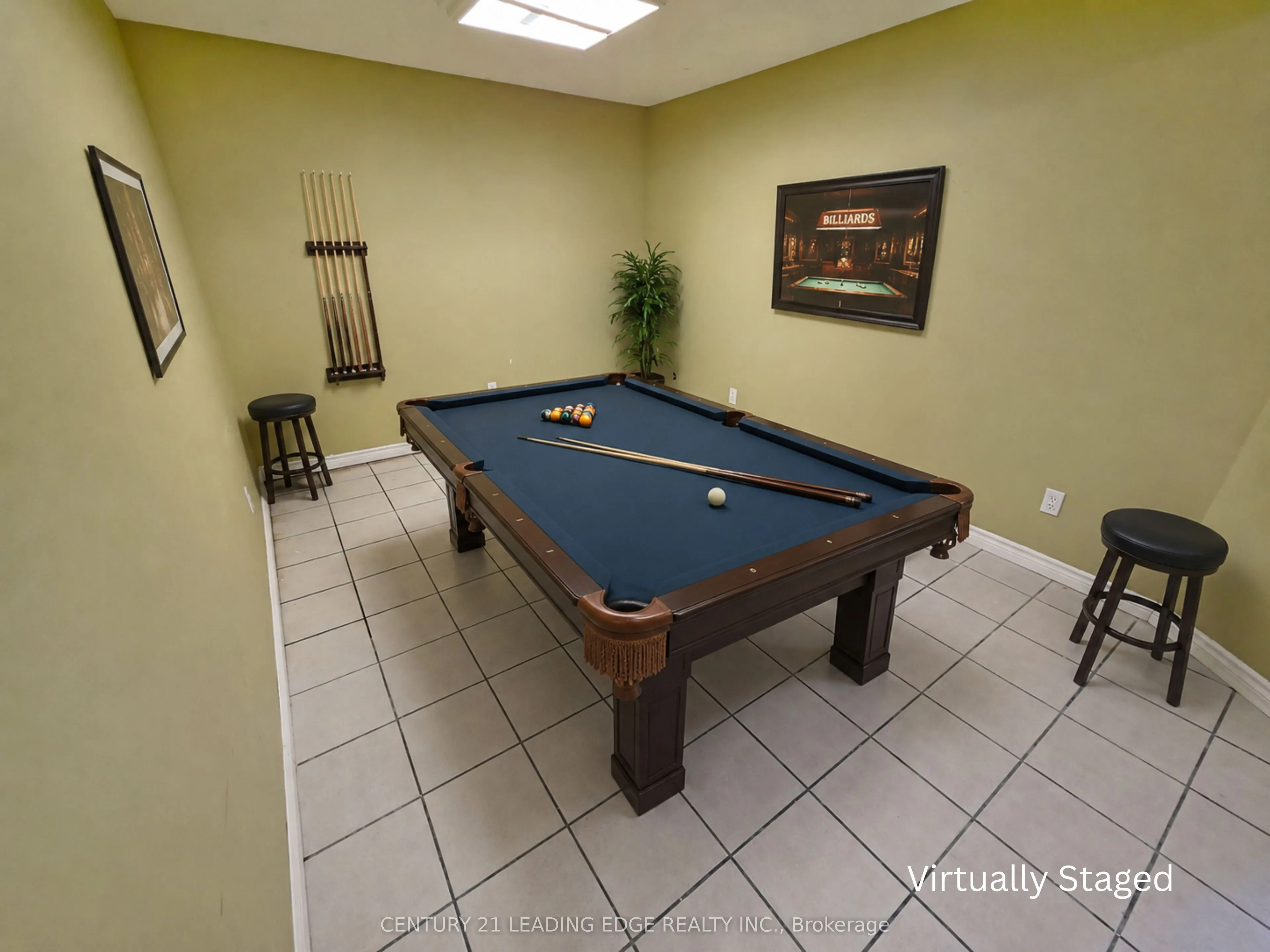 4 Bay Court
