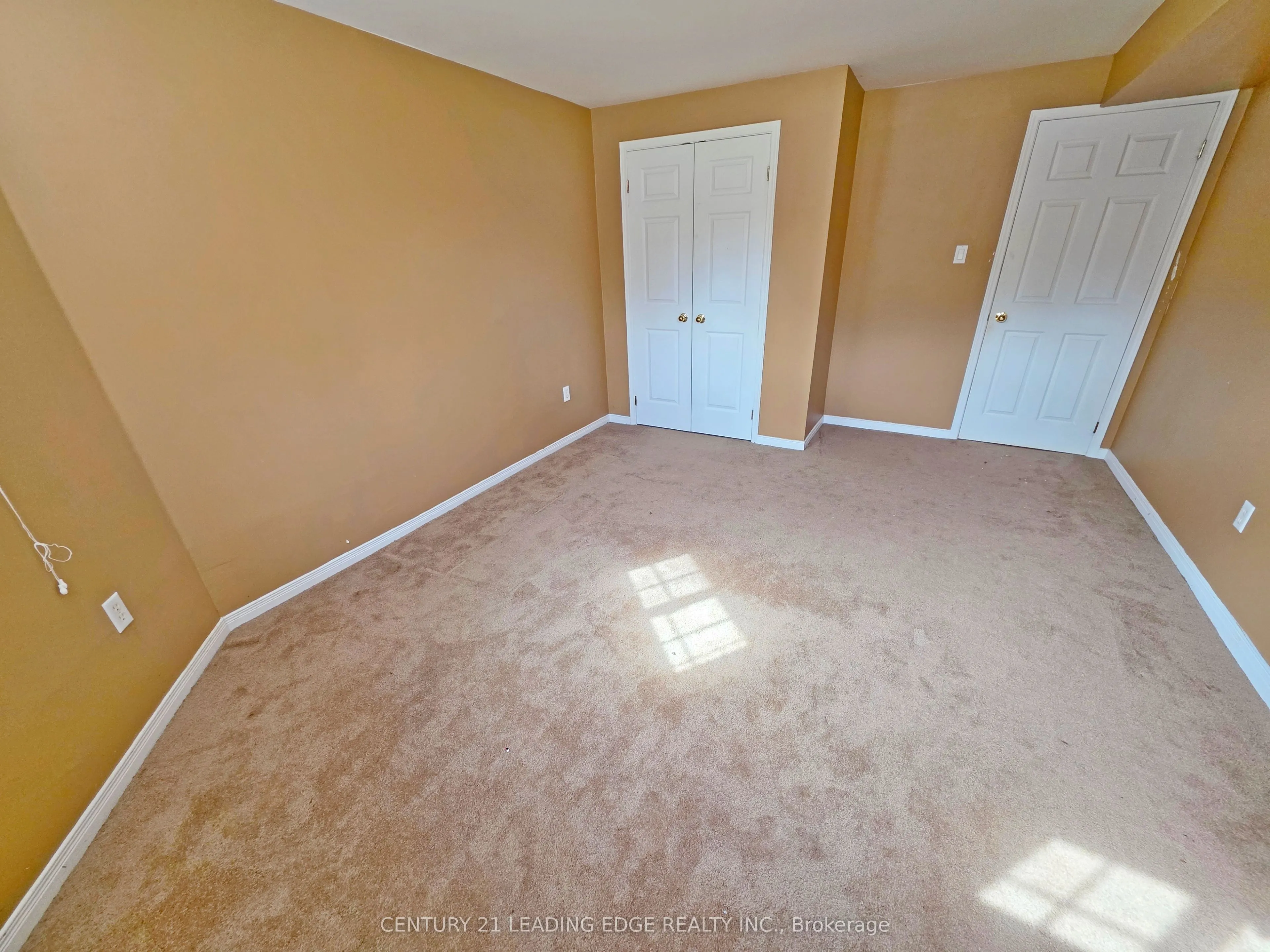 4 Bay Court