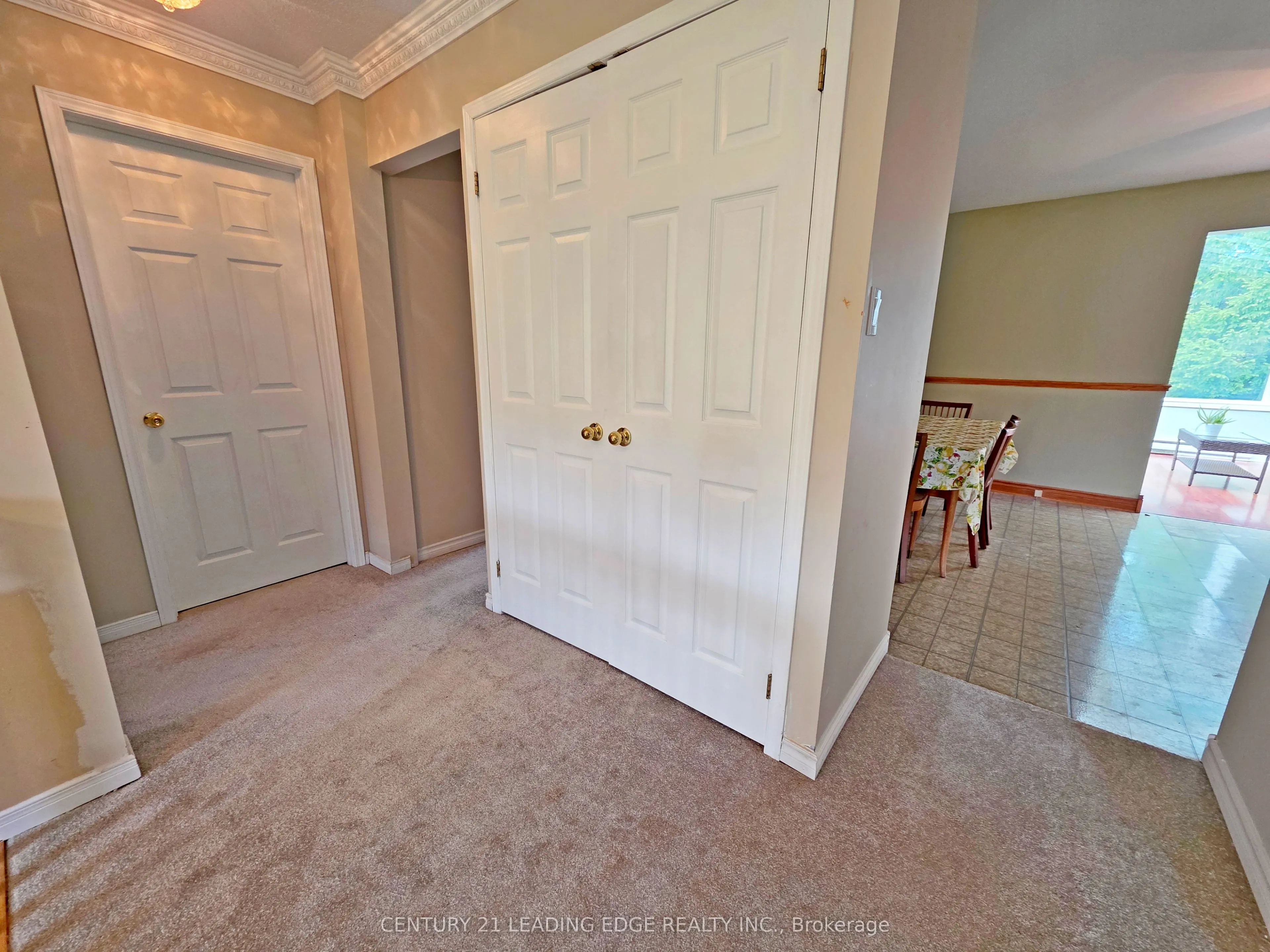 4 Bay Court