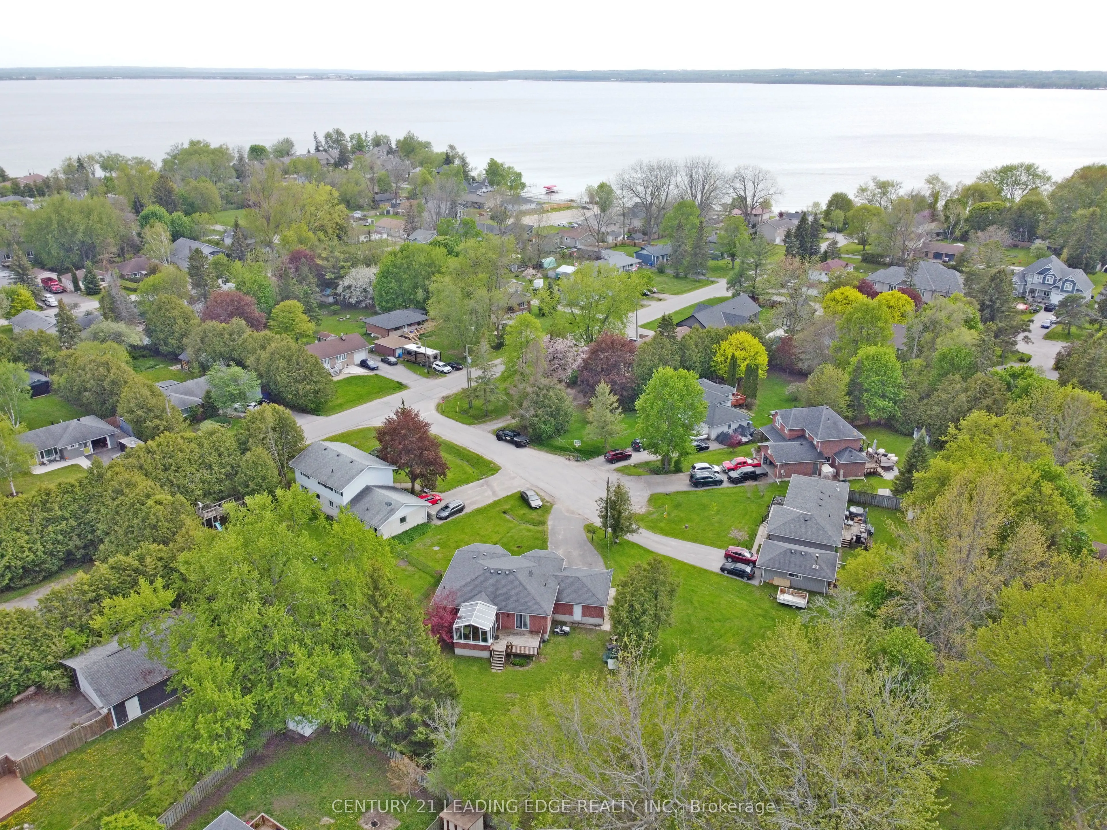 4 Bay Court