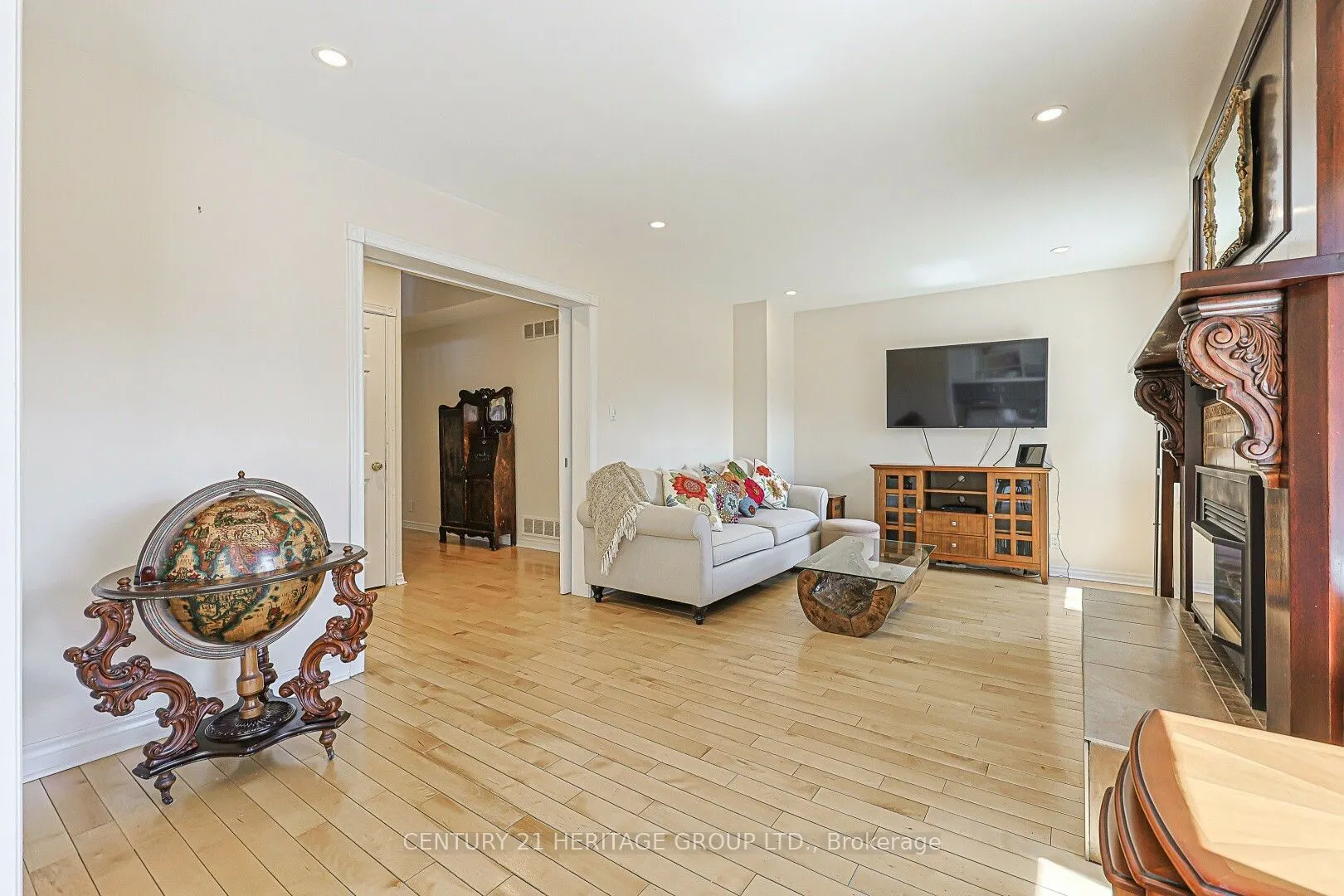 12 Gres Court
