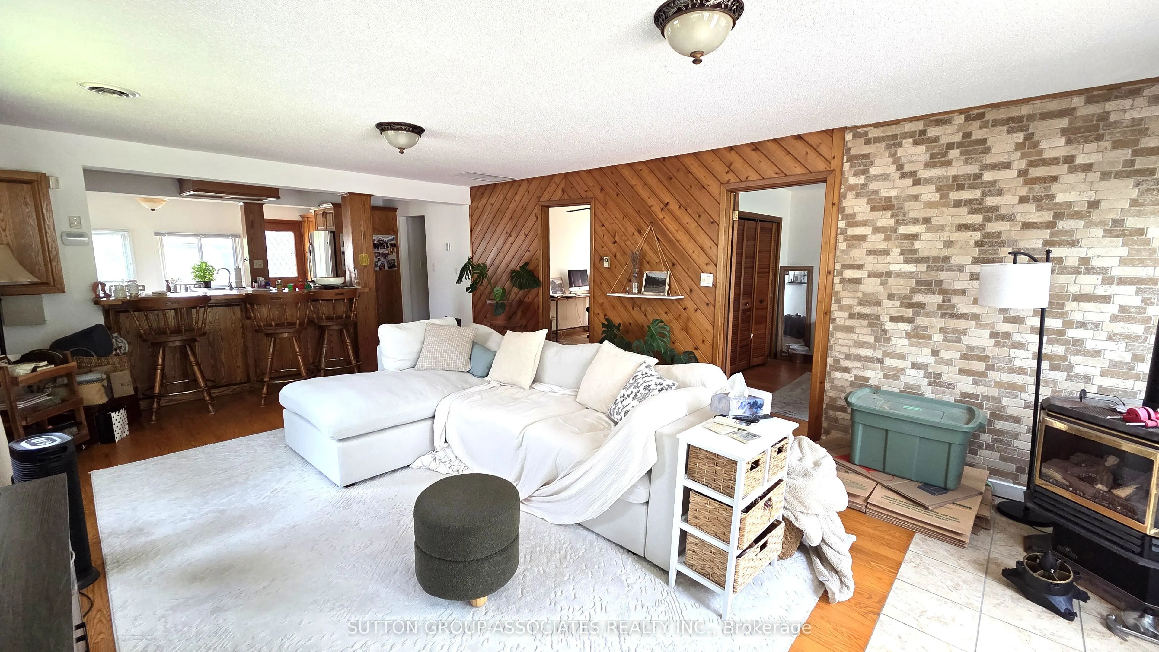 1099 Poplar Drive