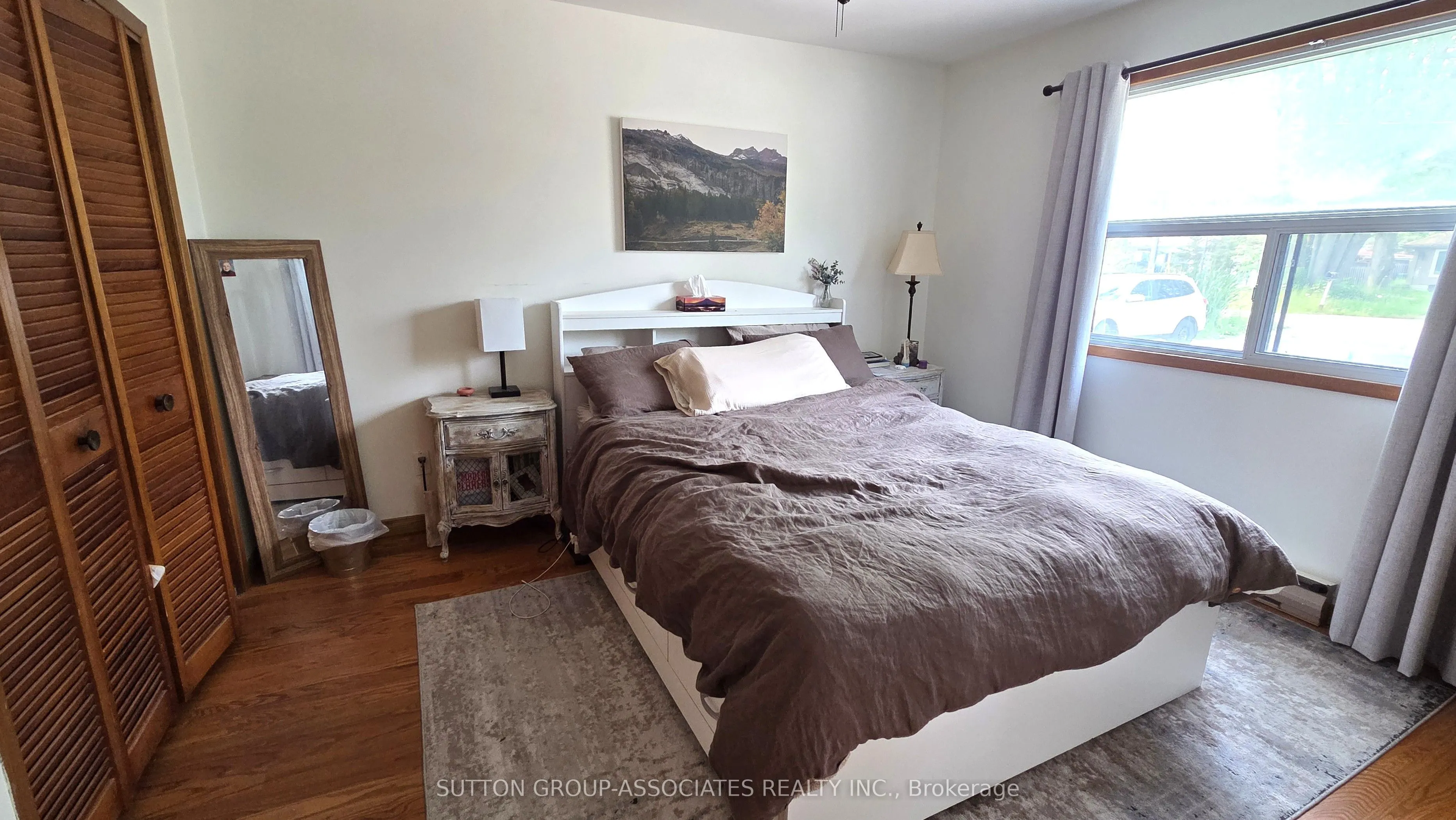 1099 Poplar Drive