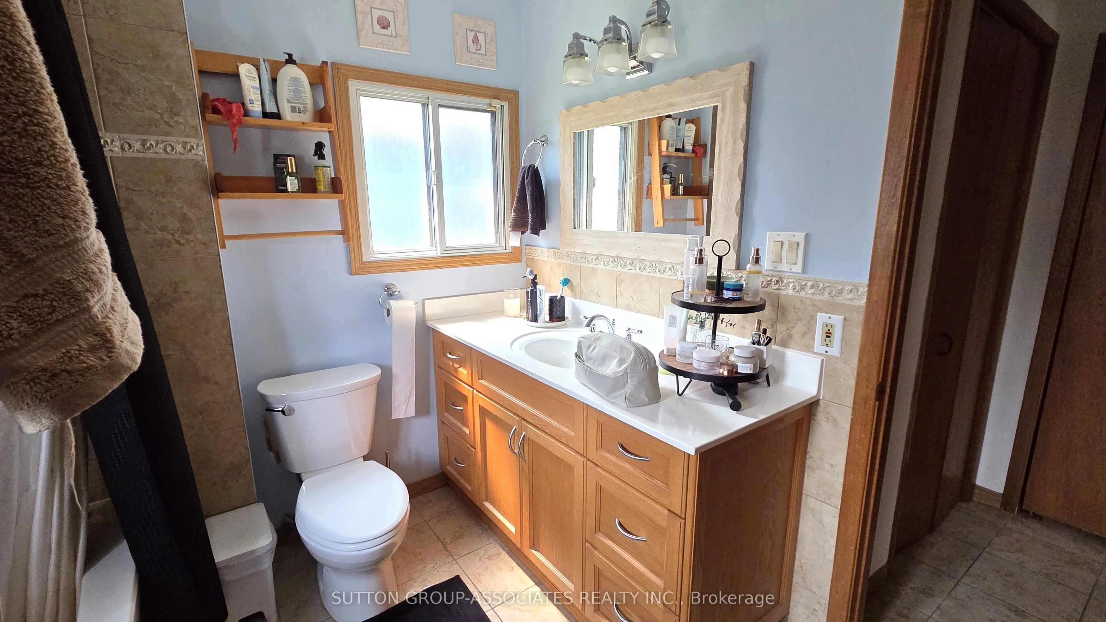 1099 Poplar Drive