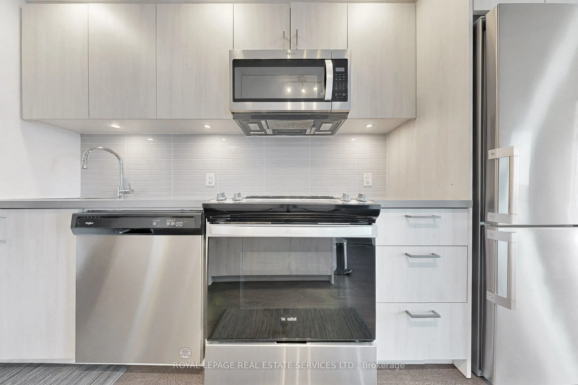 8868 Yonge Street #1107E
