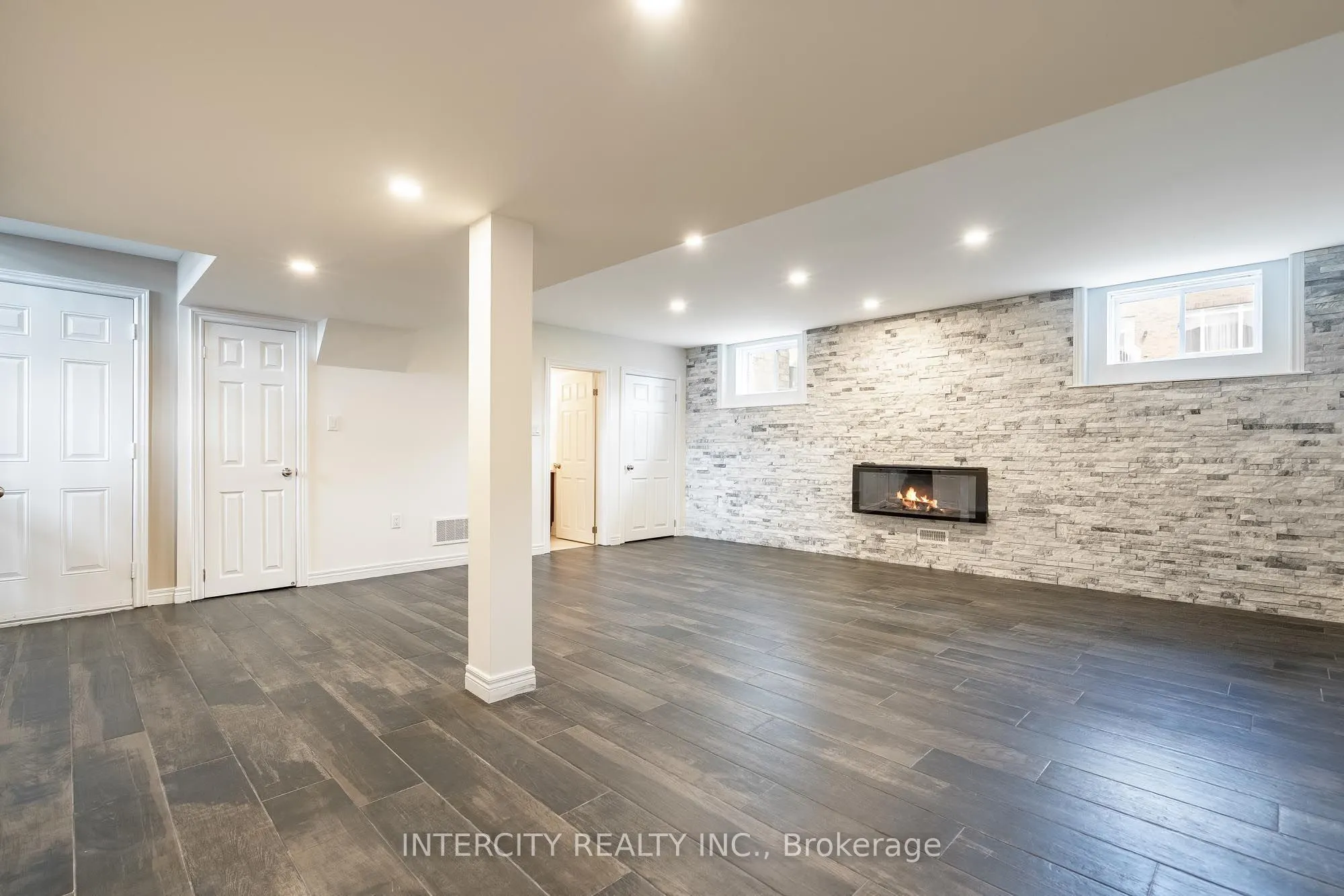 6 Flay Court