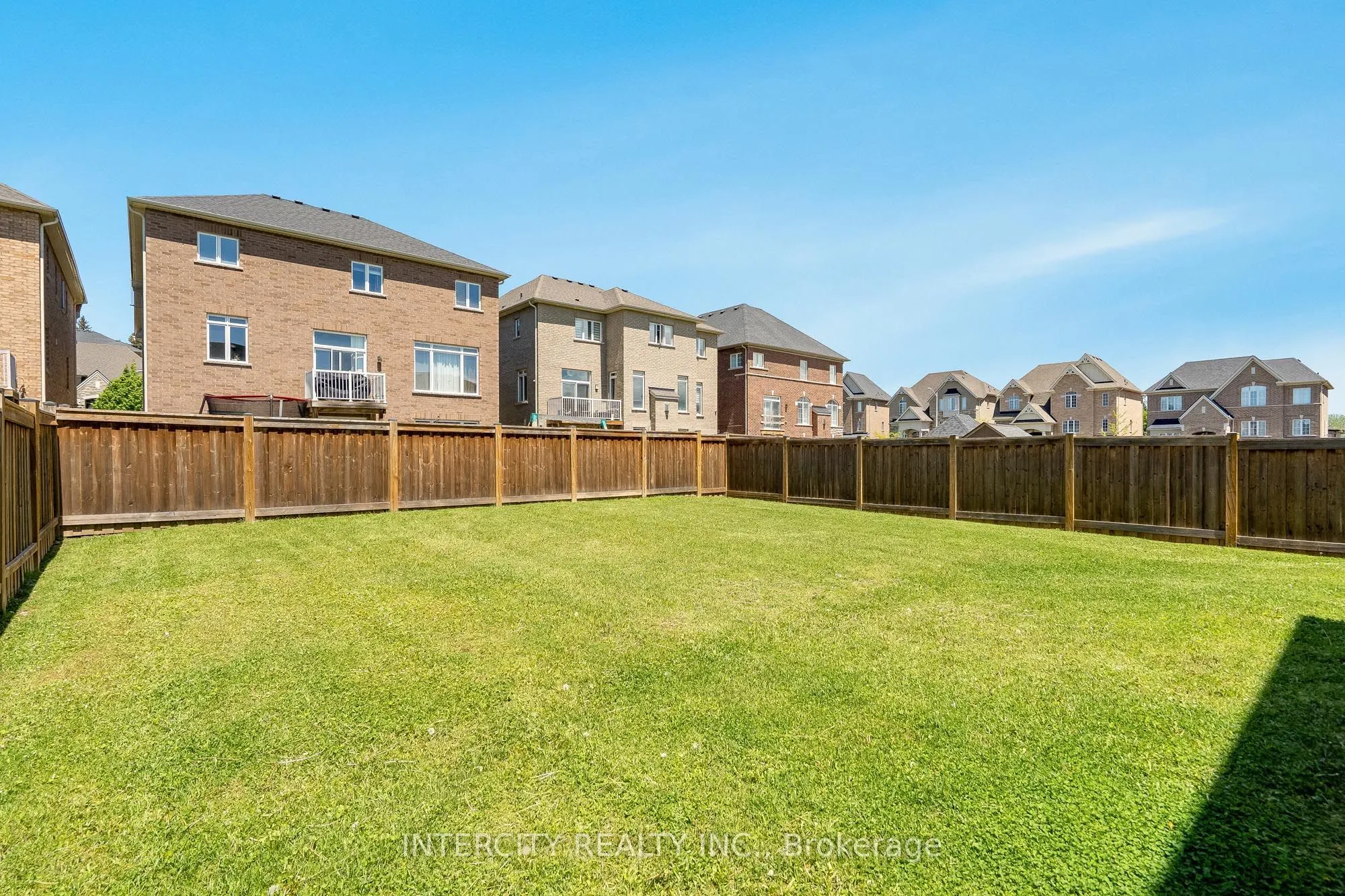 6 Flay Court