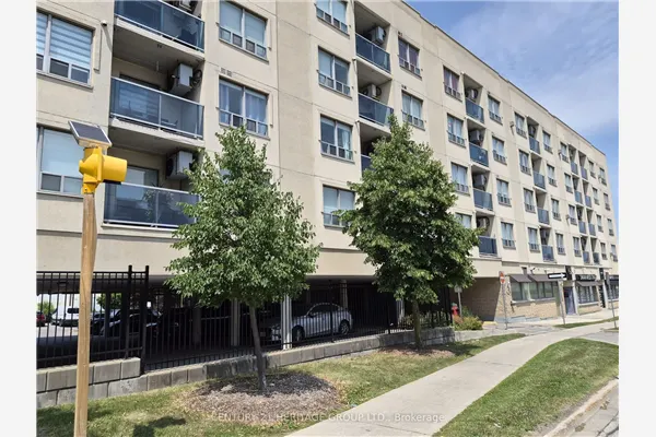 160 Wellington Street #513