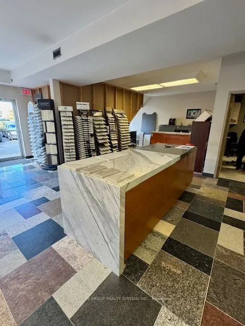 111 Regina Road #22 - 23