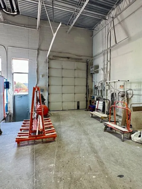 111 Regina Road #22 - 23