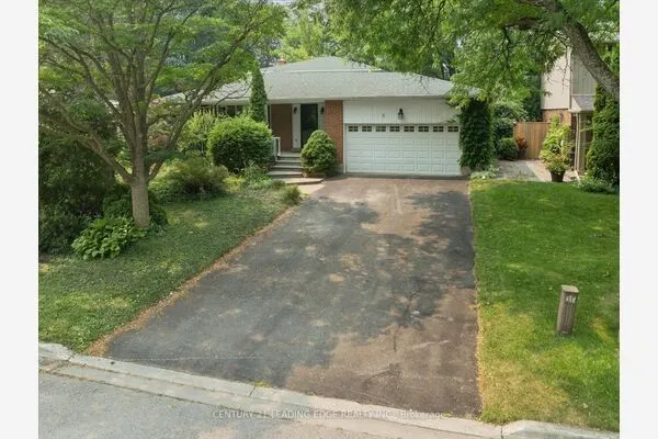 6 Thomas Kinnear Court