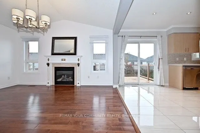 73 Laurendale Avenue