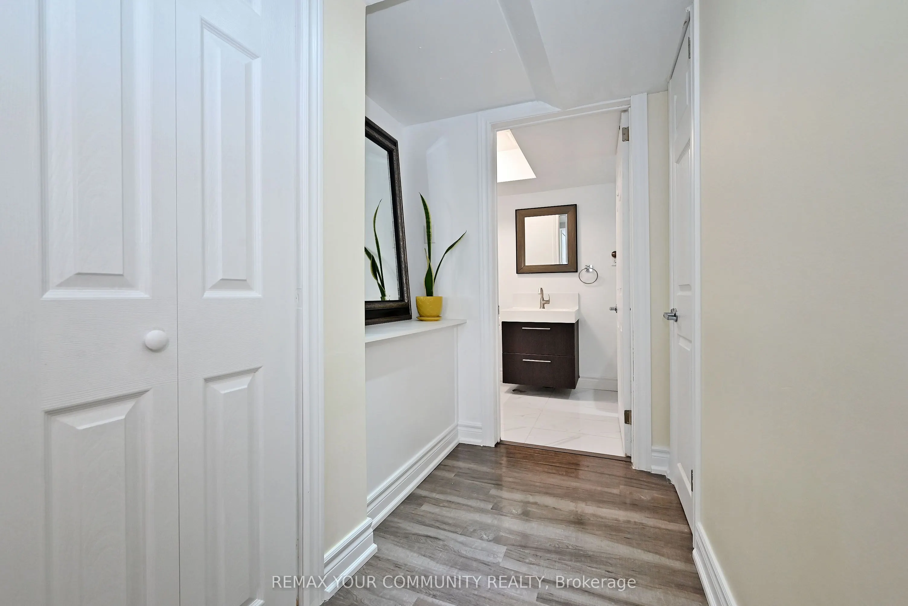 73 Laurendale Avenue