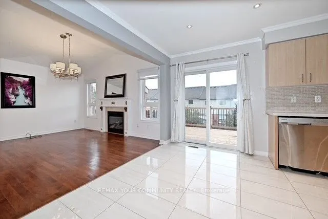 73 Laurendale Avenue