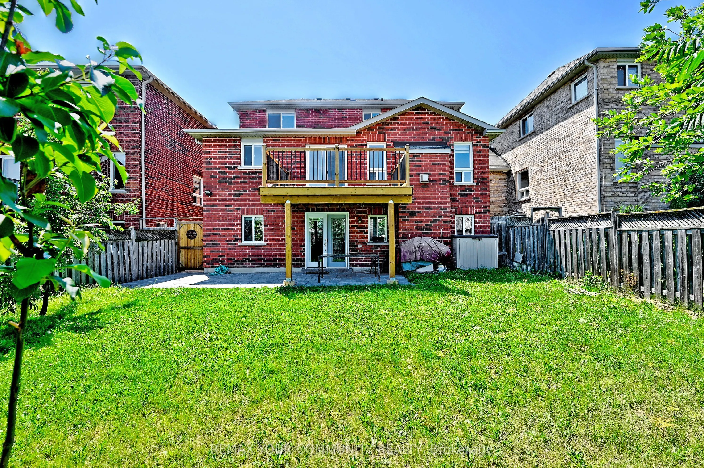 73 Laurendale Avenue