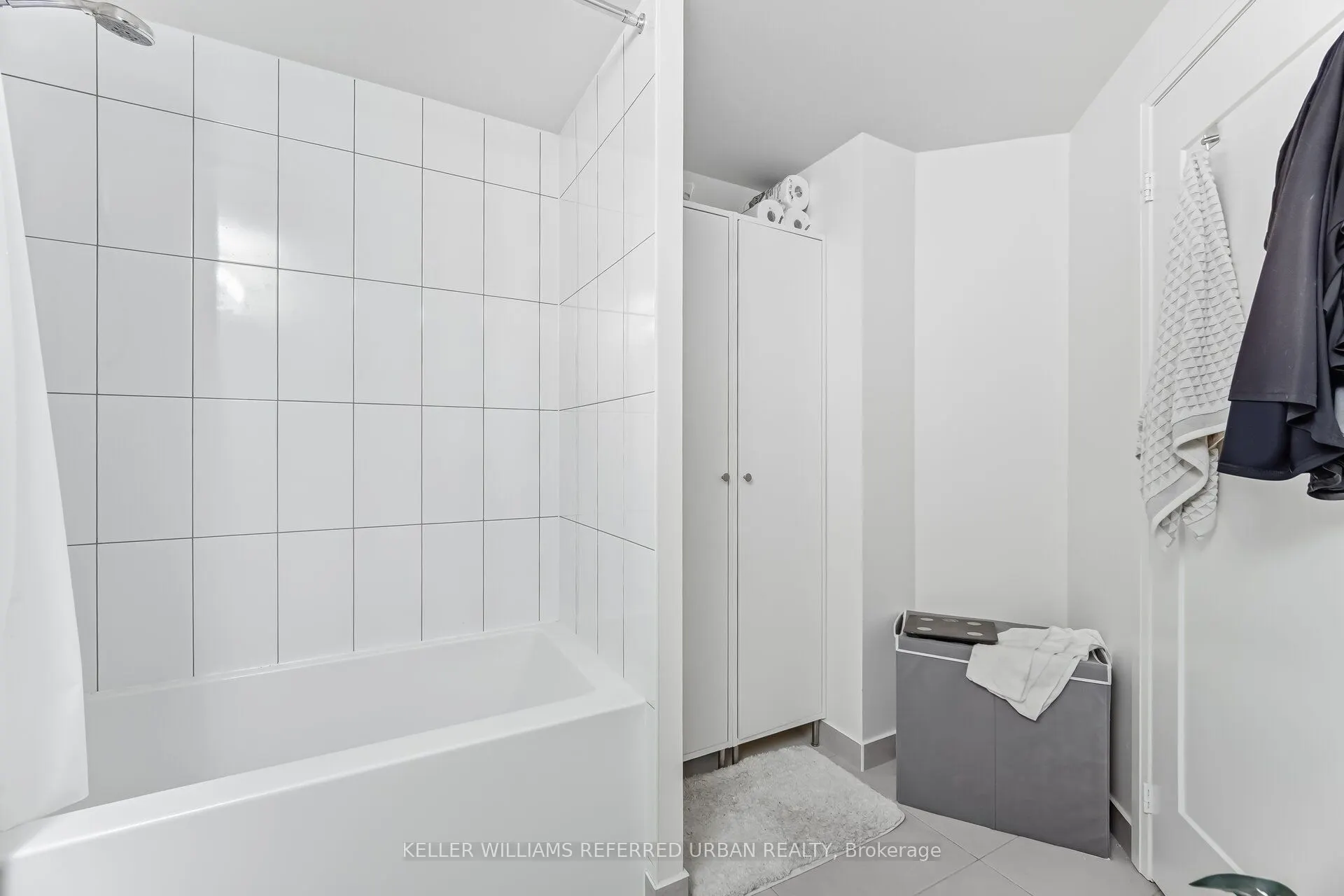 9000 Jane Street #1115