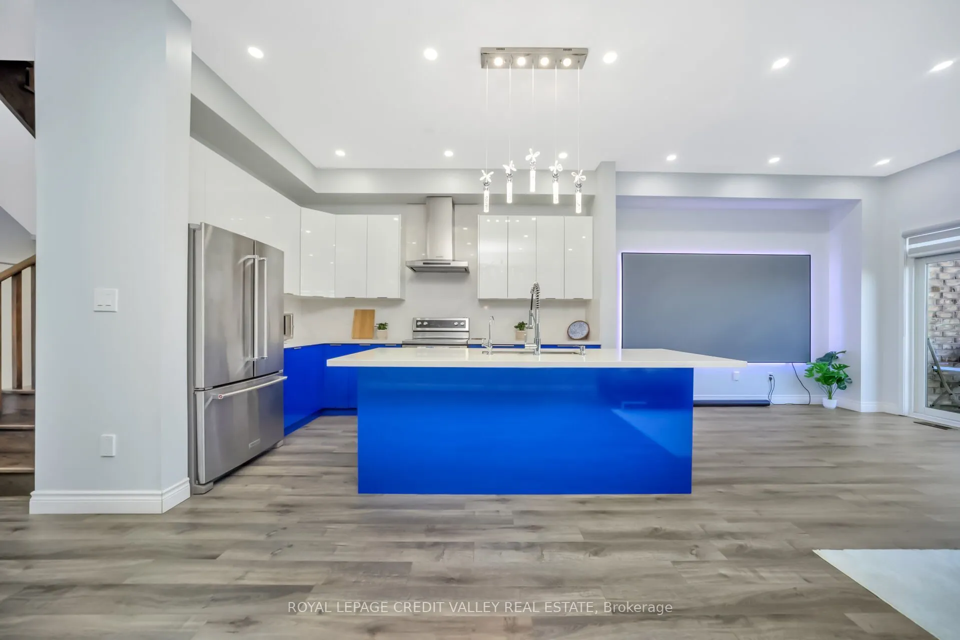 336 Elyse Court