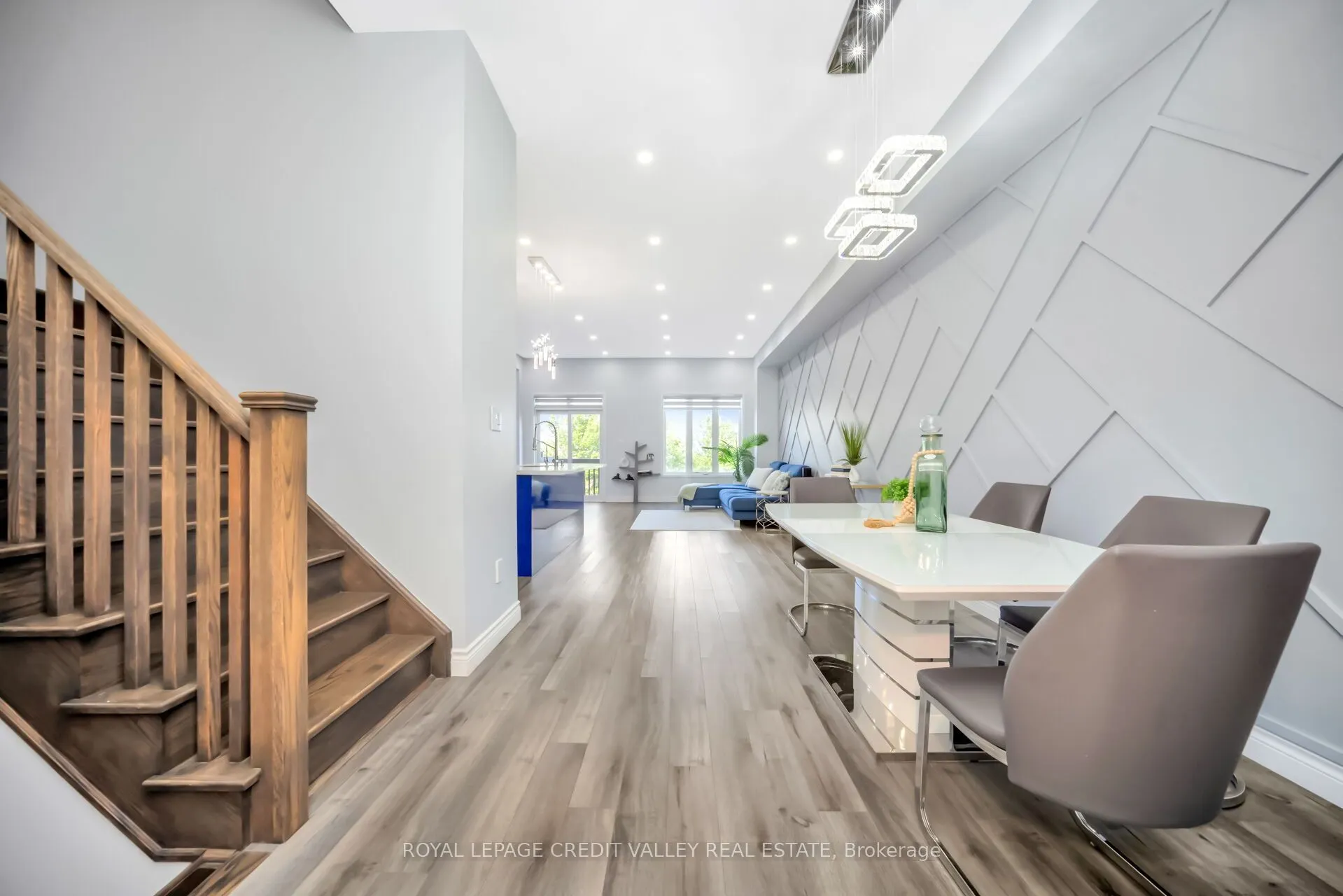 336 Elyse Court