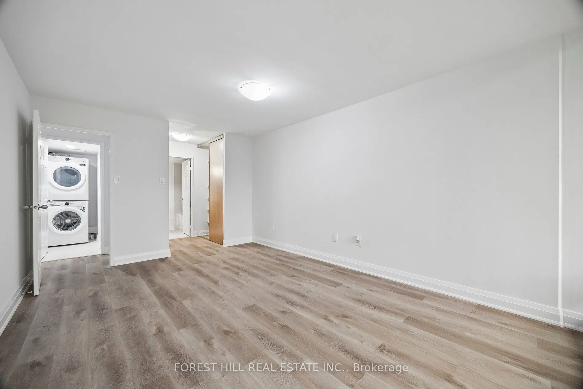 7420 Bathurst Street #101