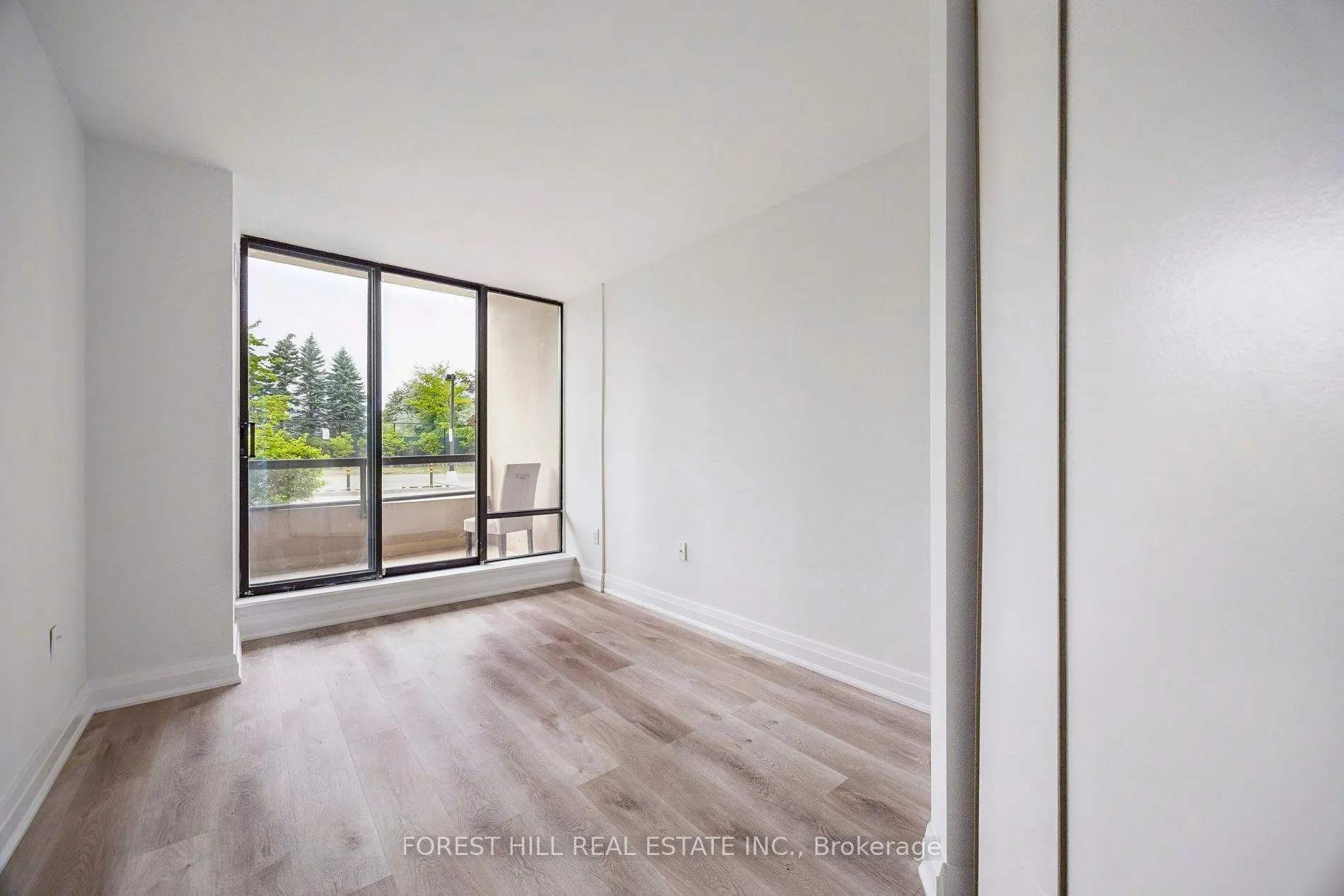 7420 Bathurst Street #101