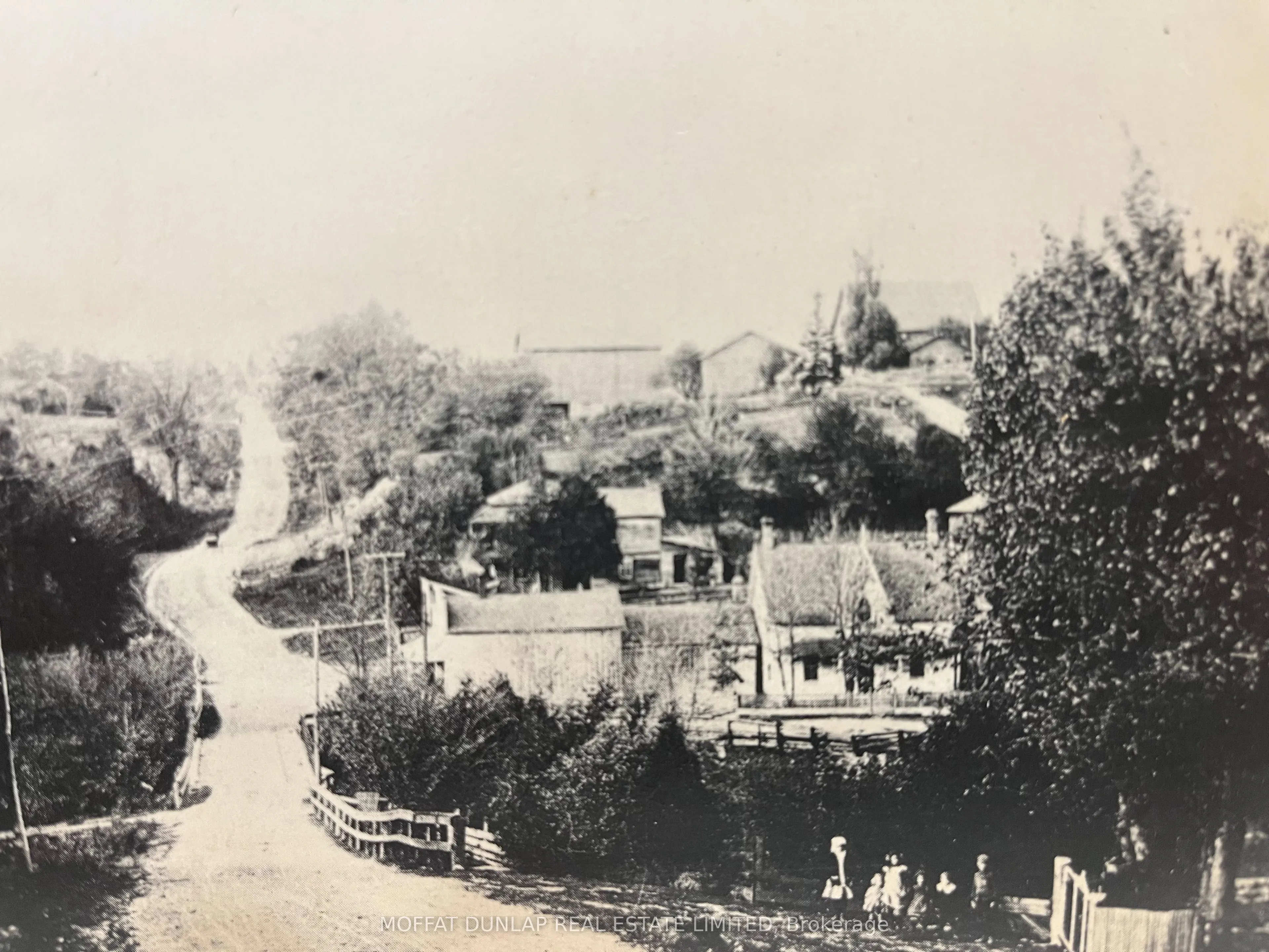 15 Laskay Lane