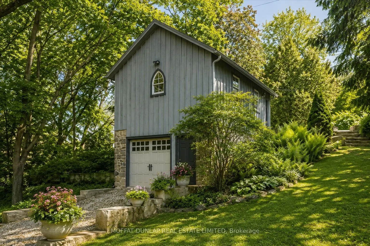 15 Laskay Lane