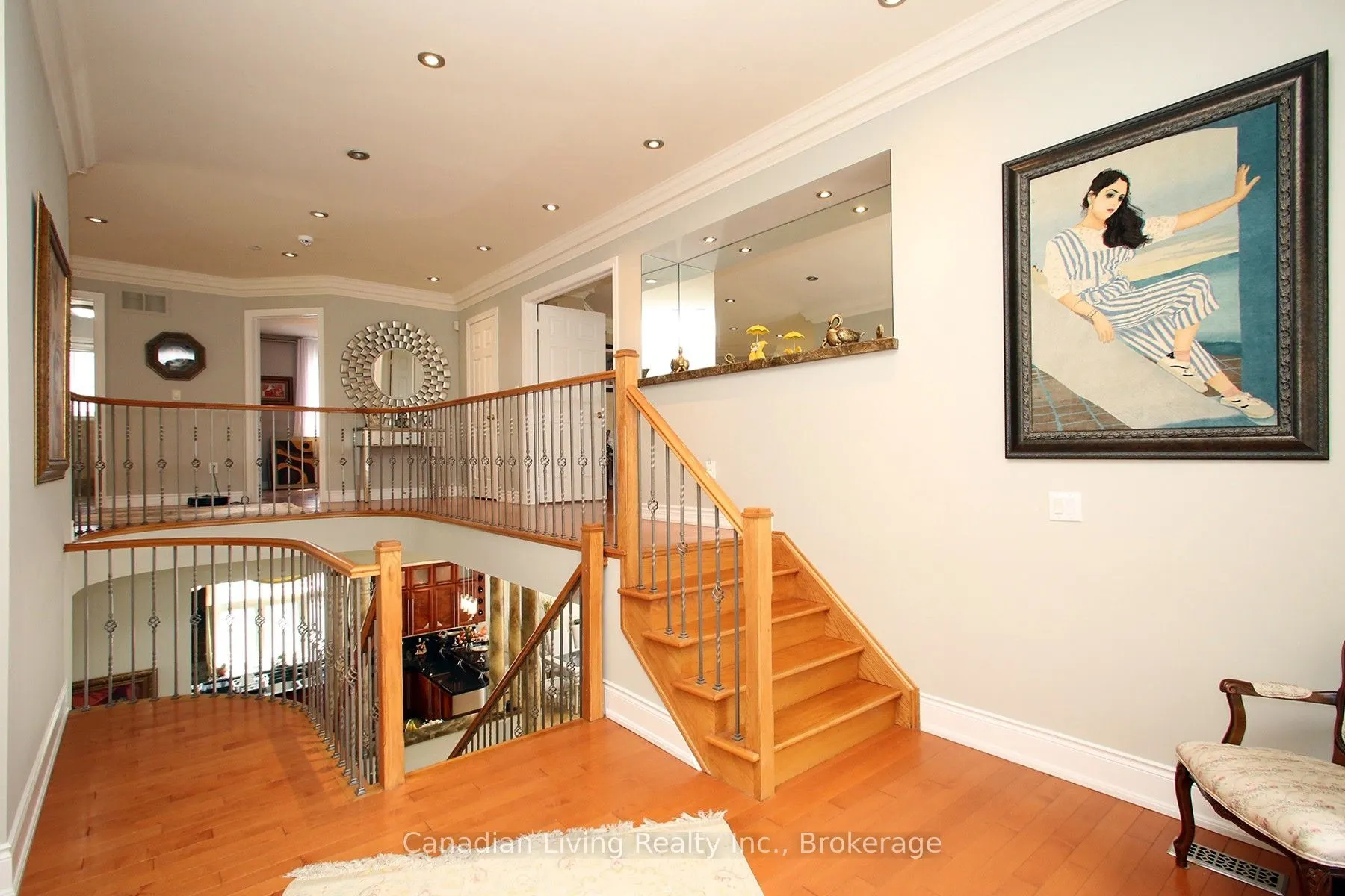 63 mapledown Way N