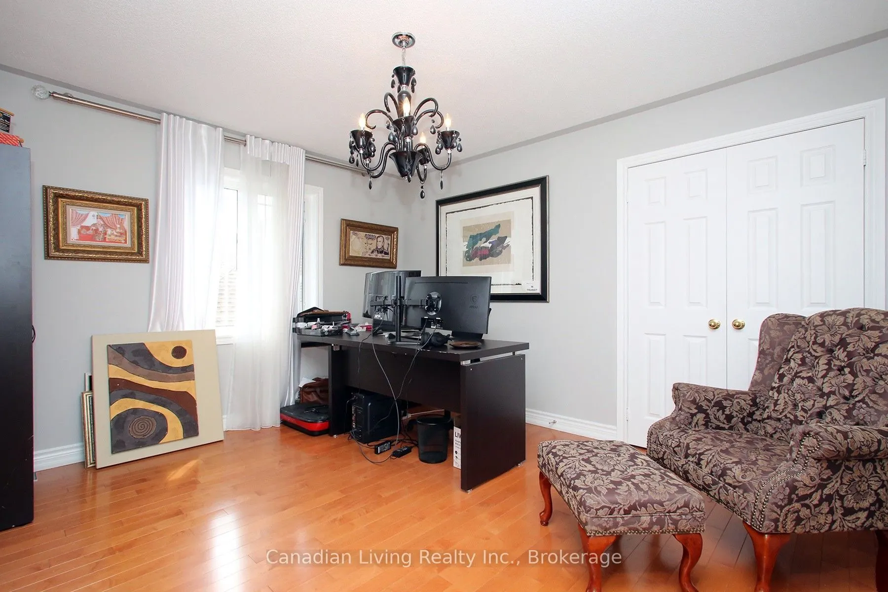 63 mapledown Way N